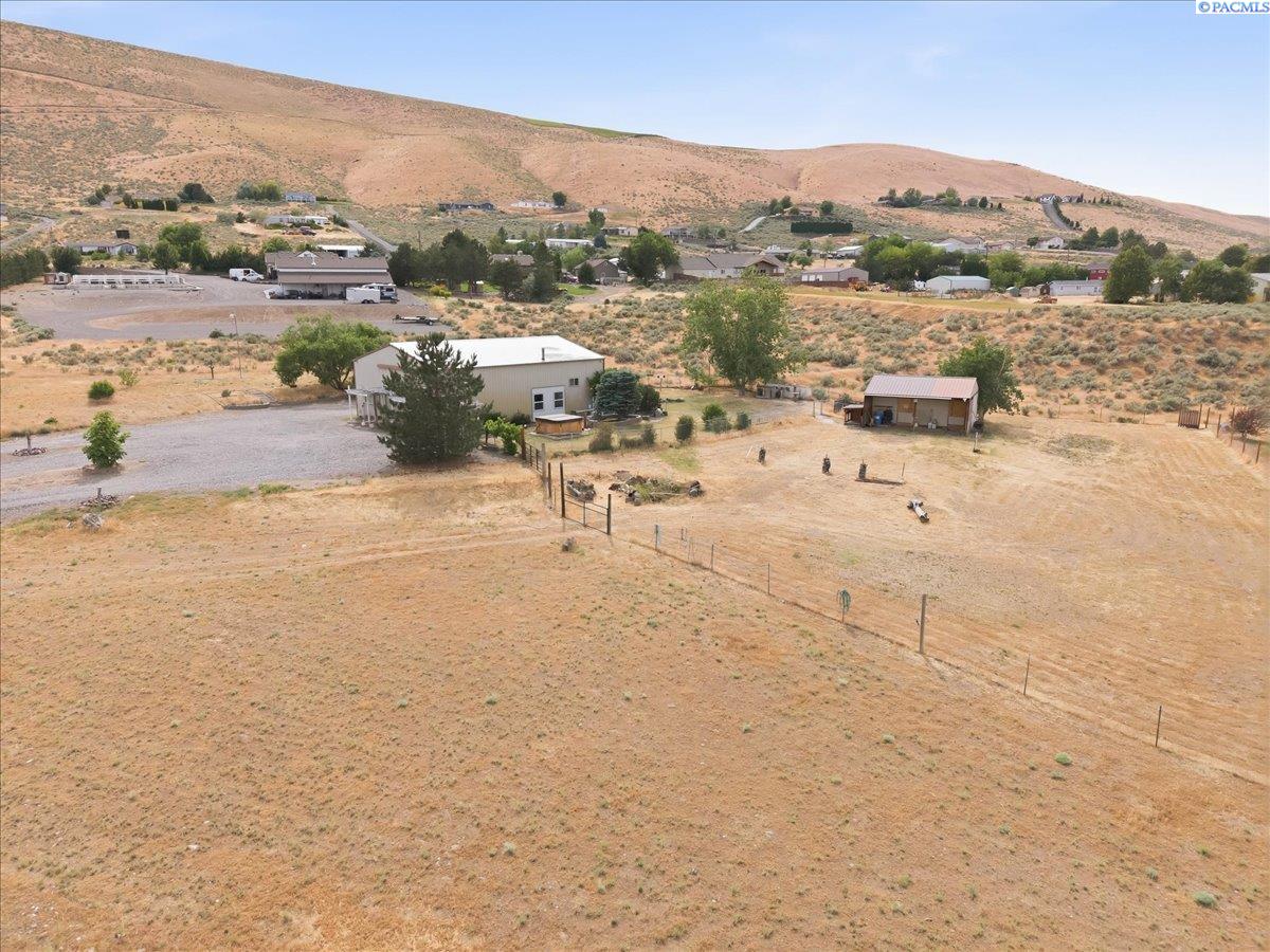 58506 Ponderosa Pr Ne, Benton City, WA 99320