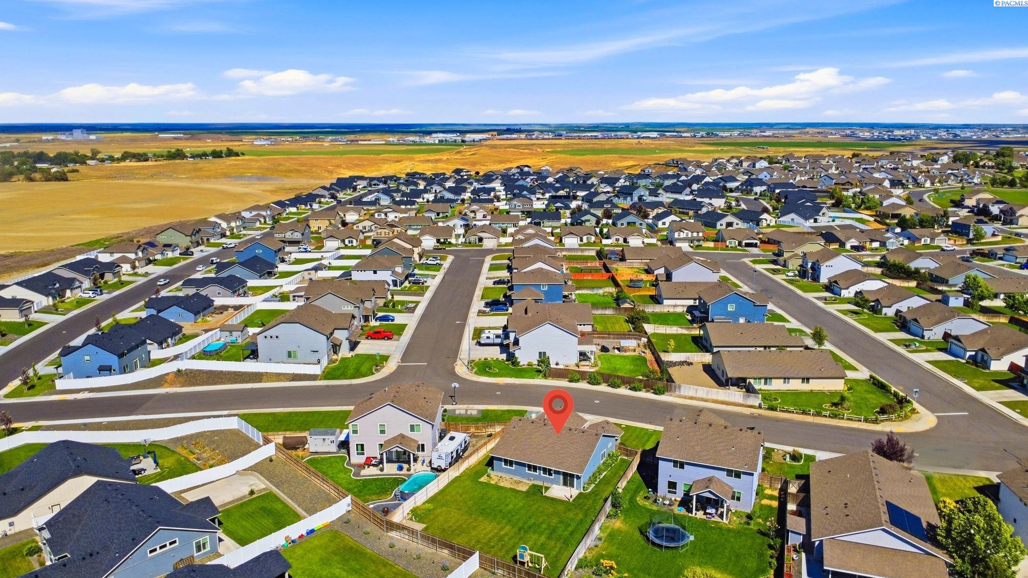 6212 Ramus Ln, Pasco, WA 99301