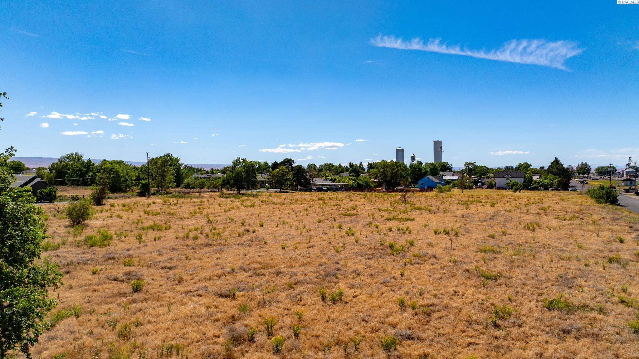 3rd image of 710 South St, Mabton, WA 98935 | MLS# 293731