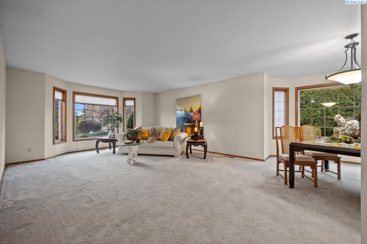 2922 Ledbetter Pl, Kennewick, WA 99337
