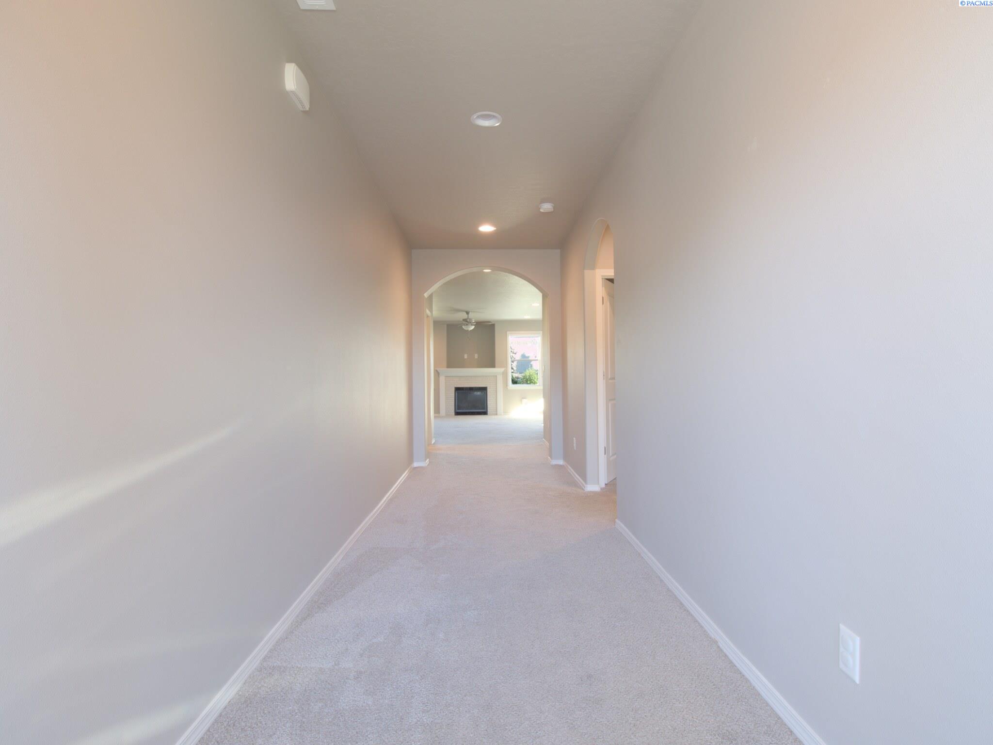 565 Marysville Way, Richland, WA 99352