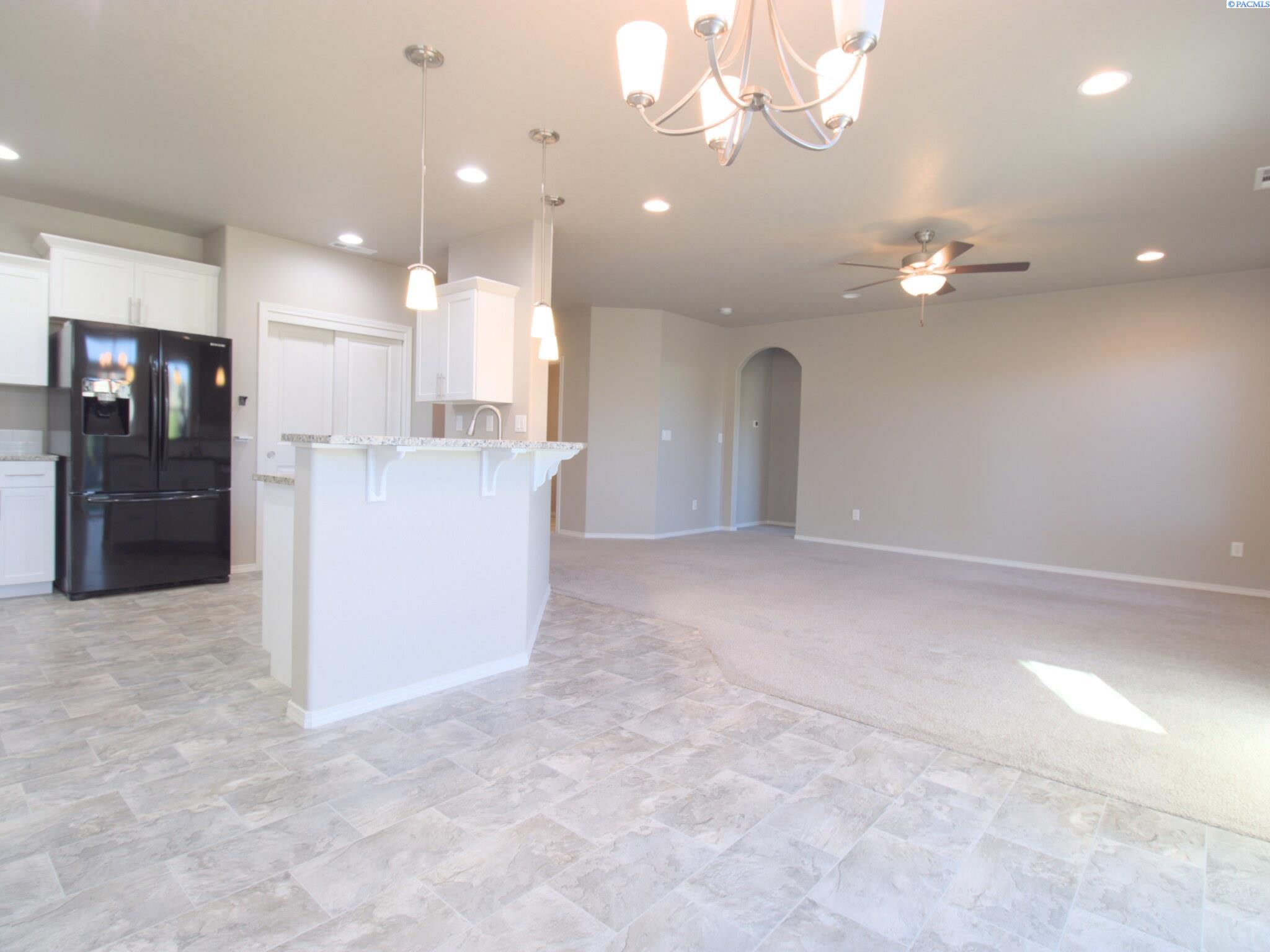 565 Marysville Way, Richland, WA 99352