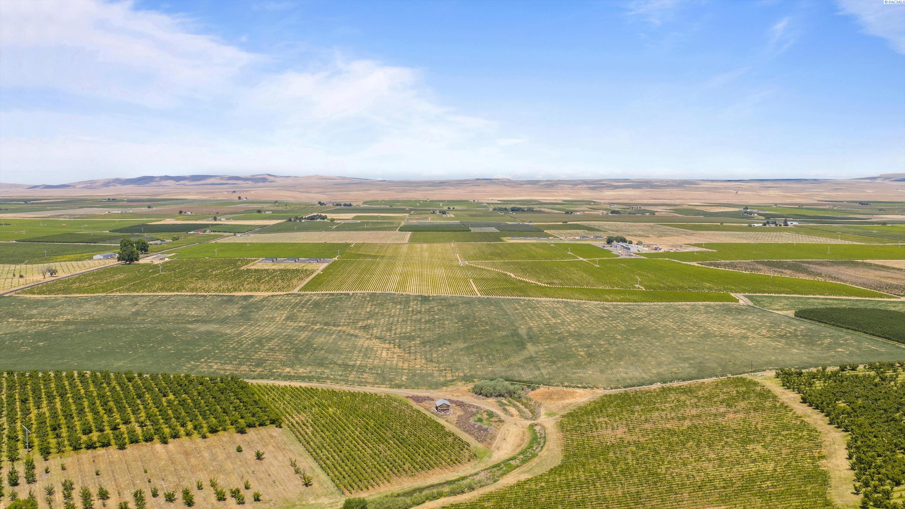 1000 Nka Gap Rd, Prosser, WA 99350
