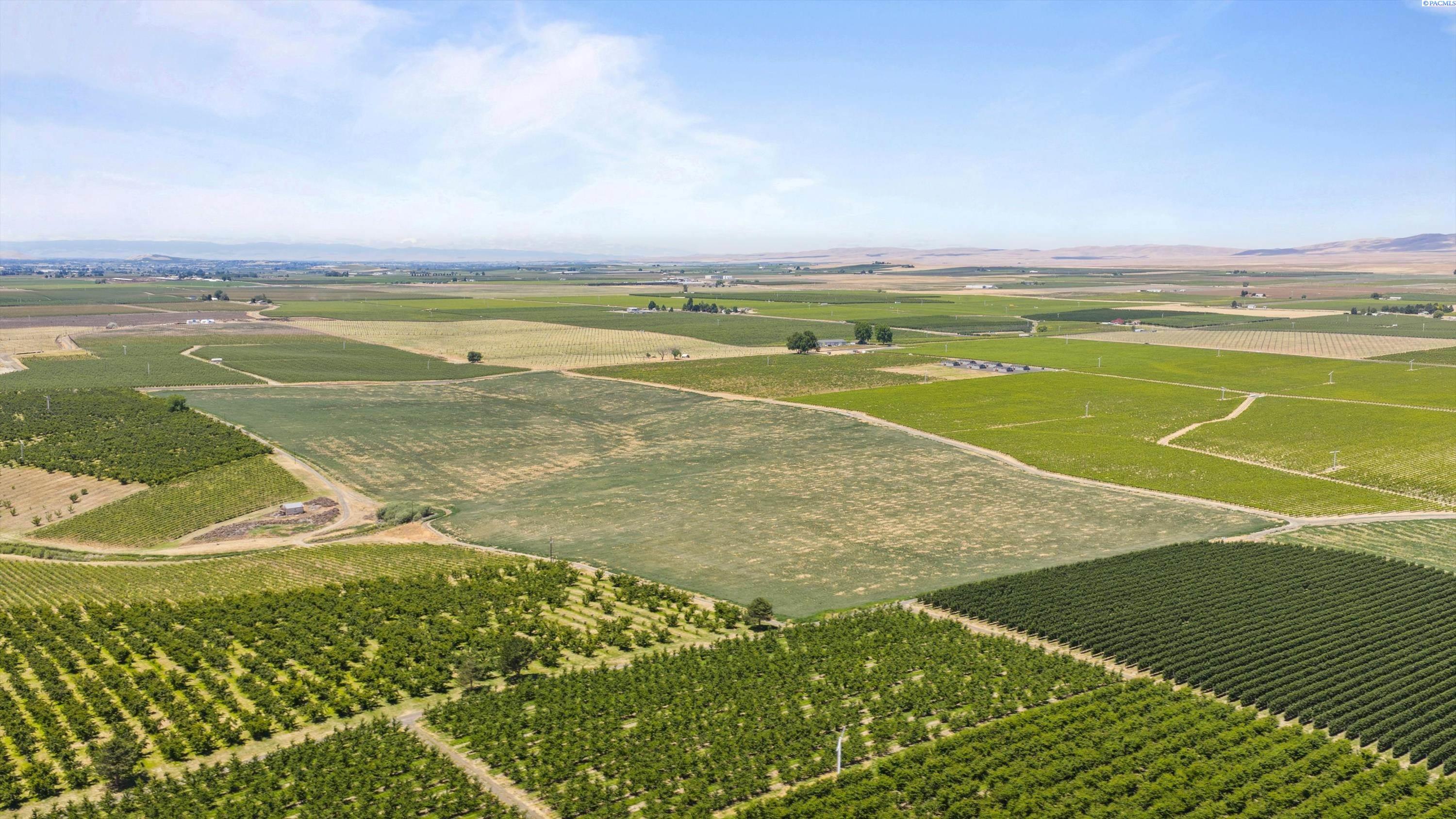 1000 Nka Gap Rd, Prosser, WA 99350