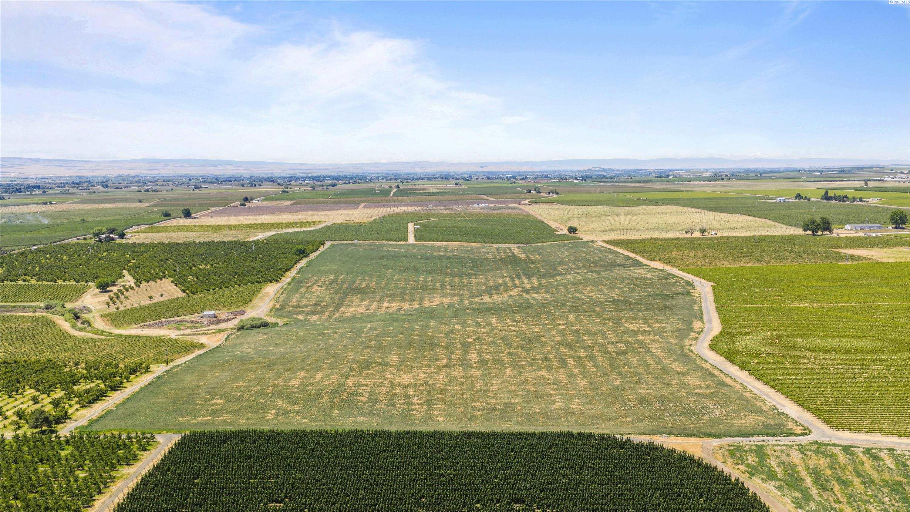 1000 Nka Gap Rd, Prosser, WA 99350