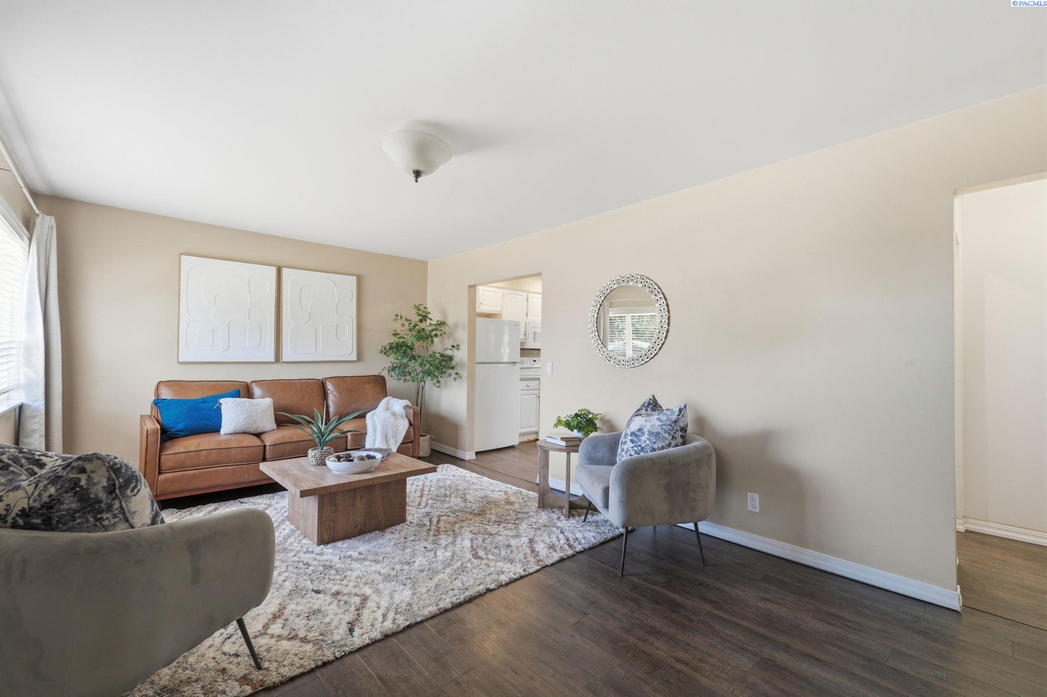 1269 Perry Loop, Kennewick, WA 99336
