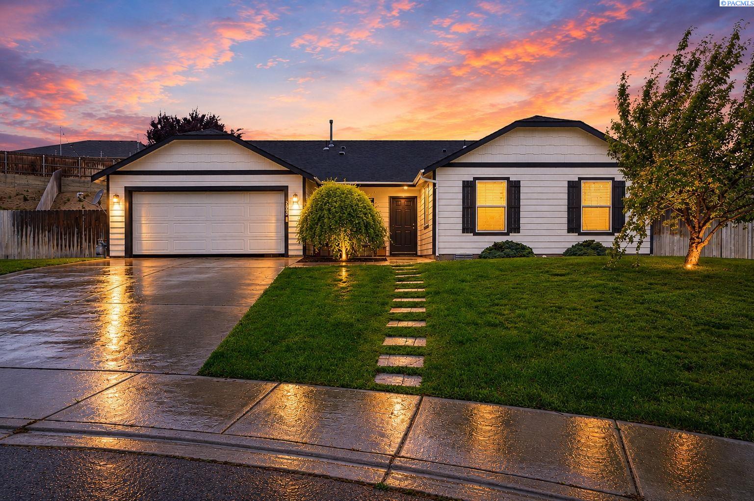 5002 Blue Sage Ln, Pasco WA 99301