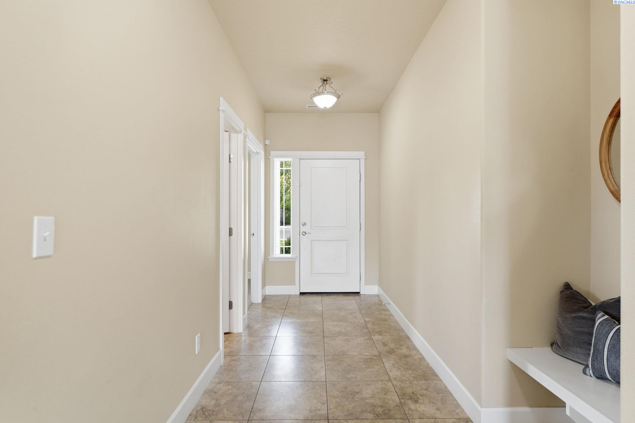 1831 Sagewood Loop, Richland, WA 99352