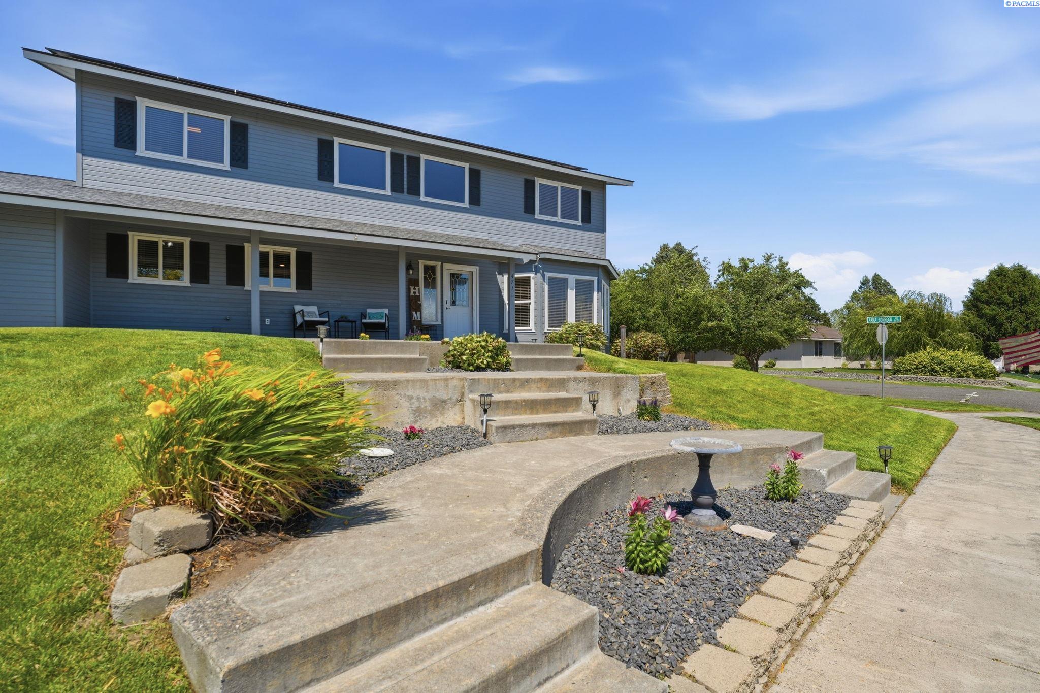 4711 Desert Plateau Dr, Pasco, WA 99301
