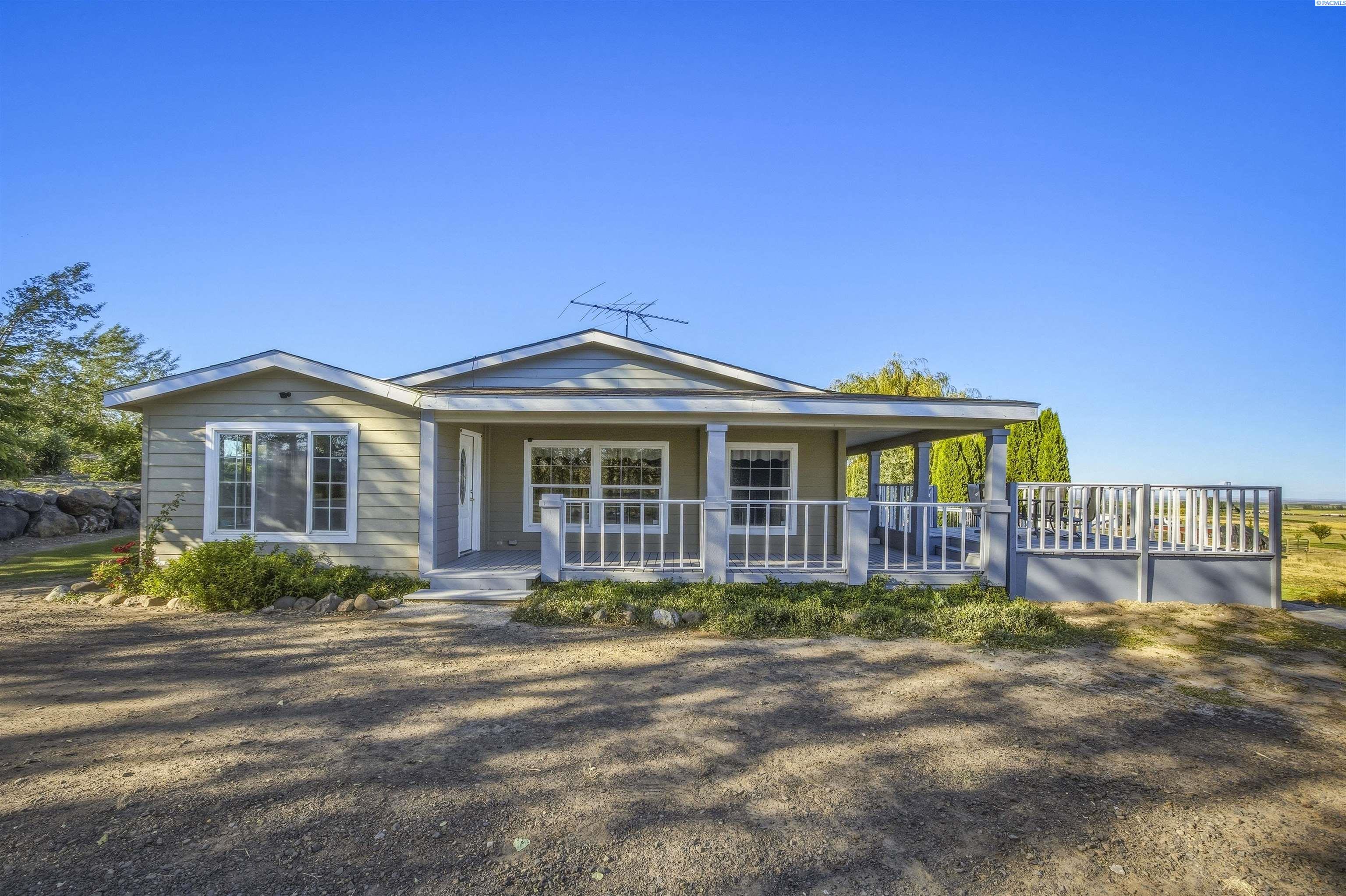 20 Daniels Rd, Prosser, WA 99350