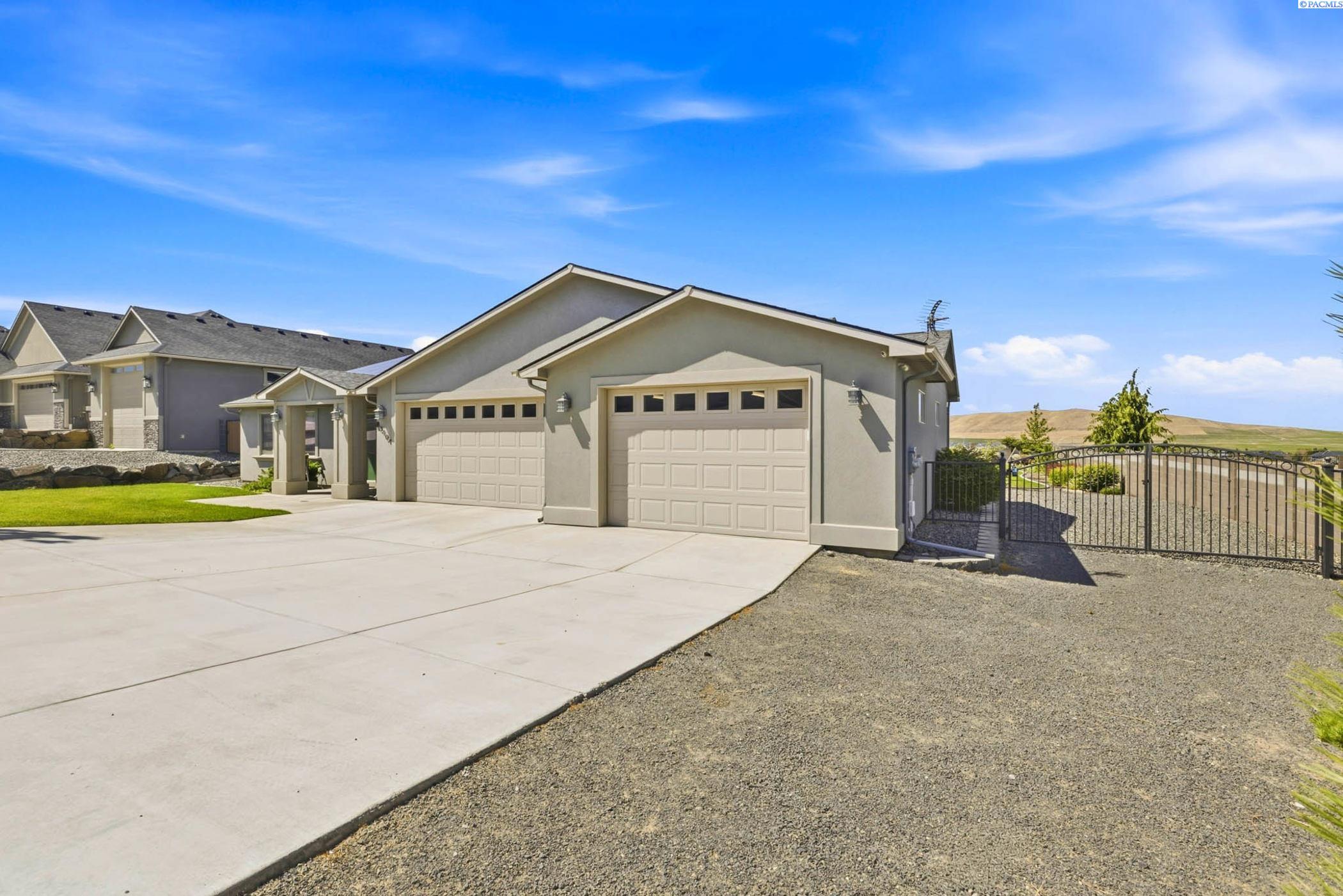 83104 Wallowa Rd, Kennewick, WA 99338