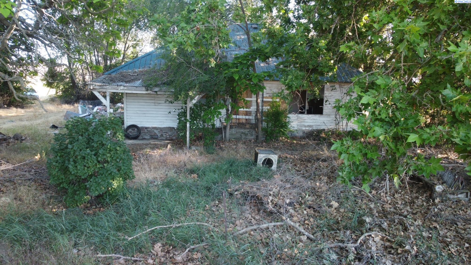 180002 King Tull Rd, Grandview, WA 98930