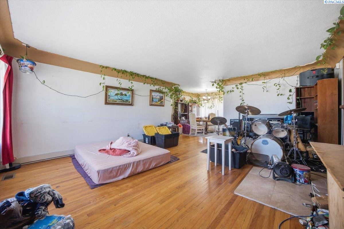 20 Neel St, Kennewick, WA 99336