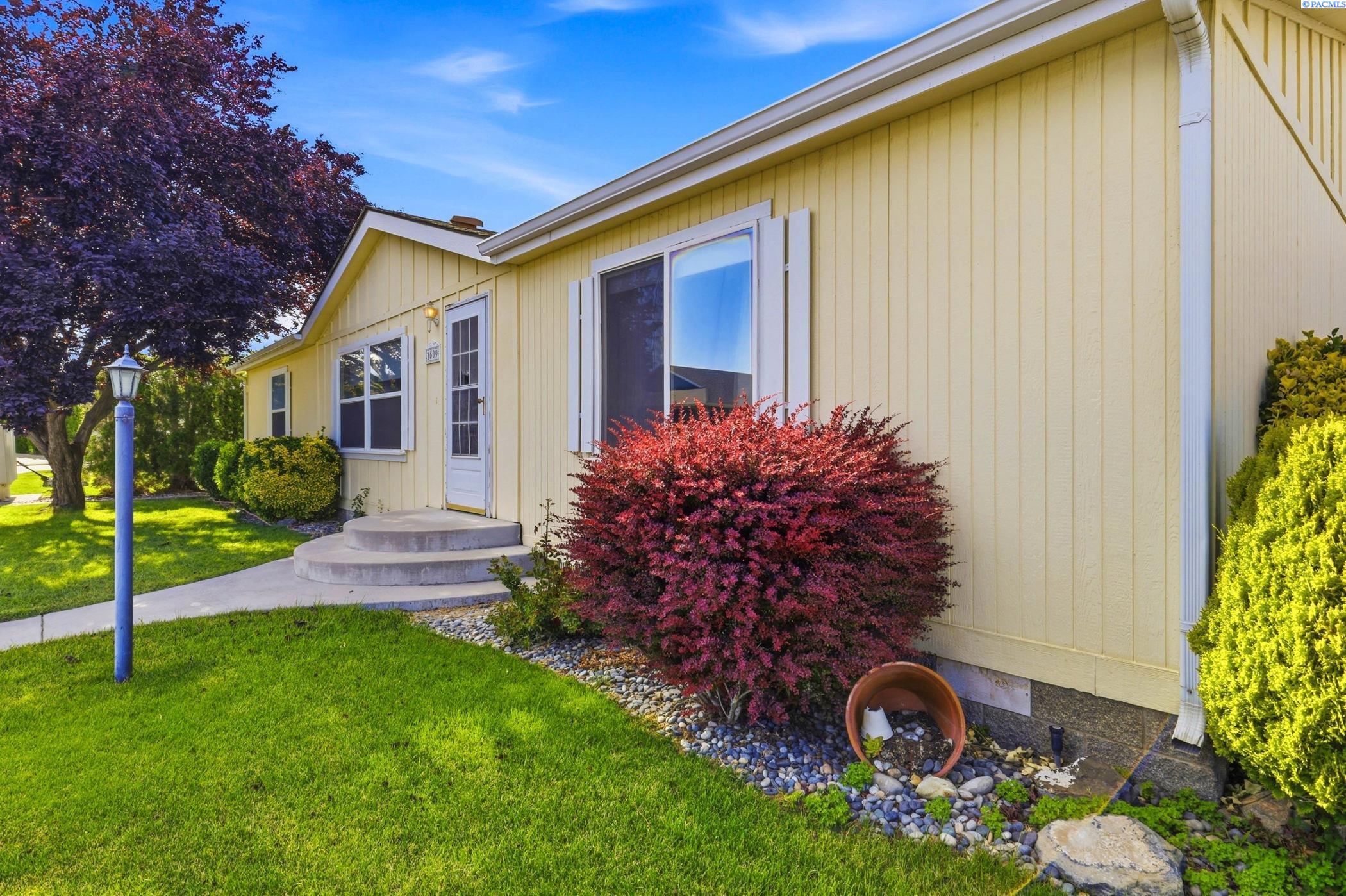 1609 Cactus Loop, Richland, WA 99352