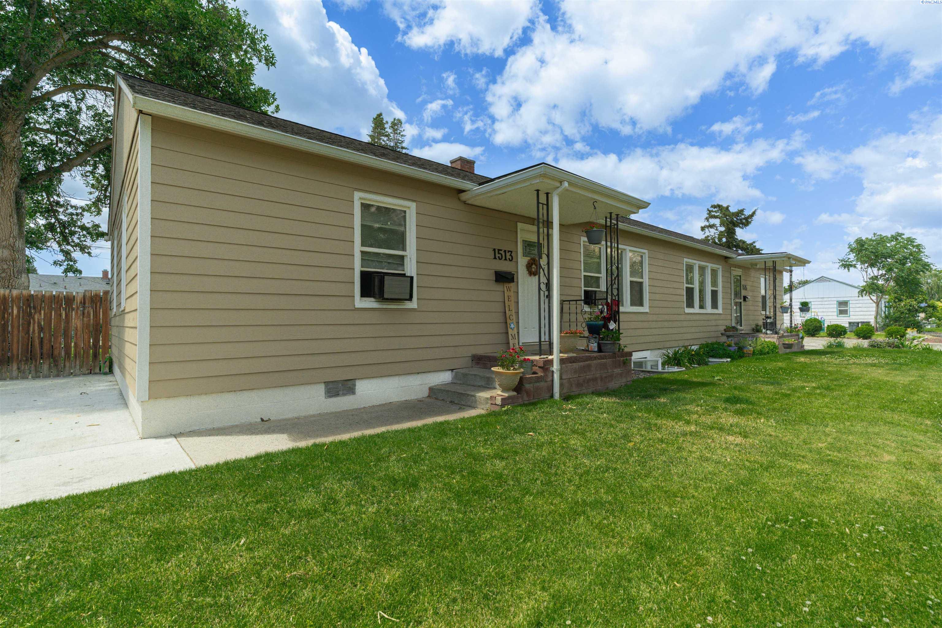 1513 Johnston , Richland, WA 99354