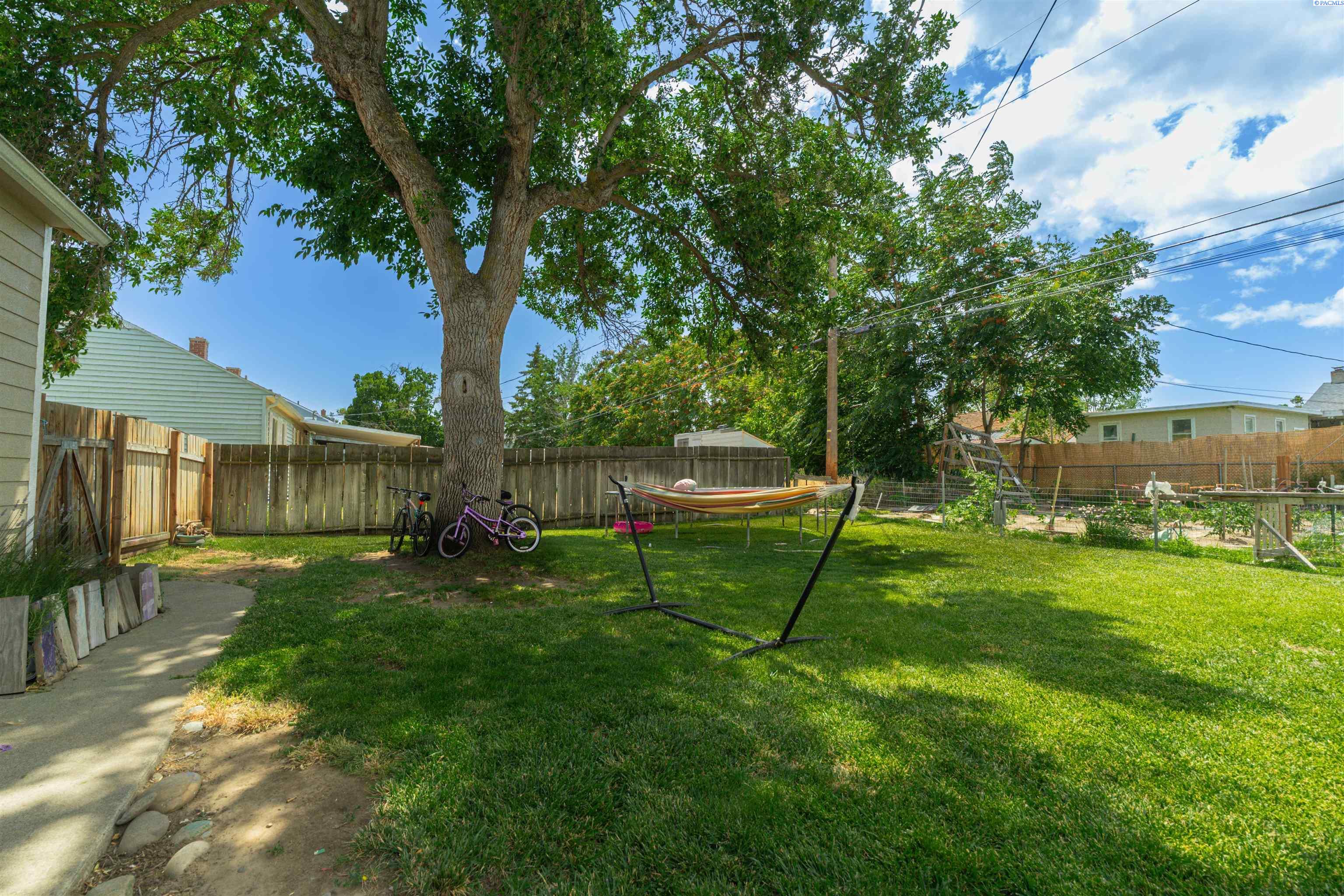 1513 Johnston , Richland, WA 99354