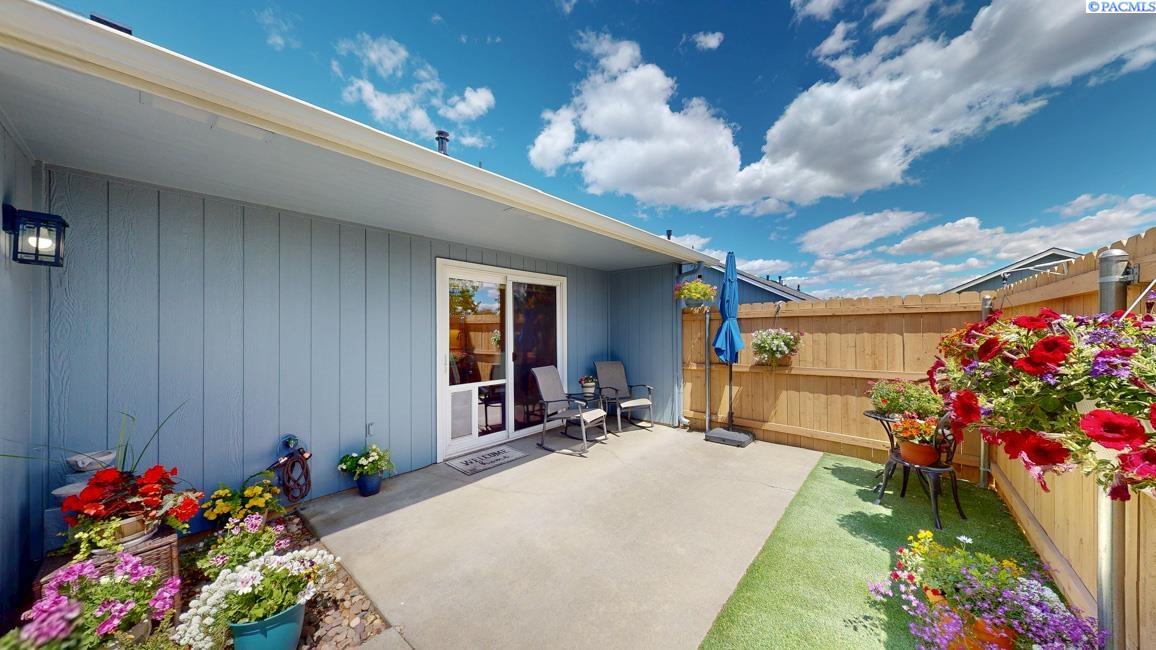 2515 Grand Ronde Ave #a, Kennewick, WA 99336