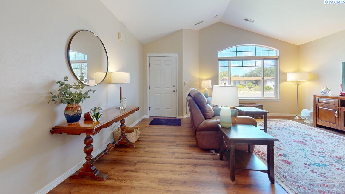 2515 Grand Ronde Ave #a, Kennewick, WA 99336