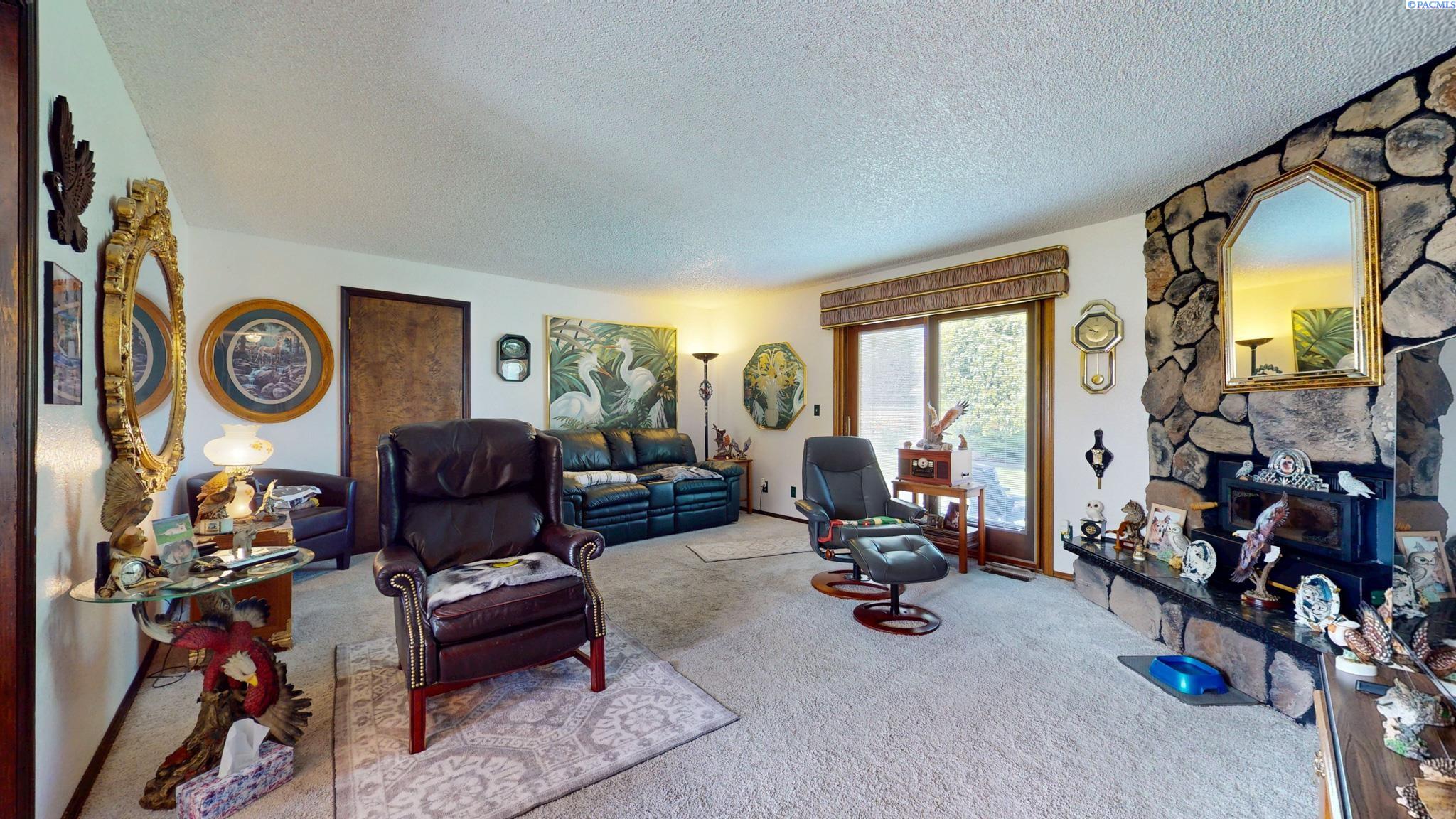 4508 5th Ave, Kennewick, WA 99336