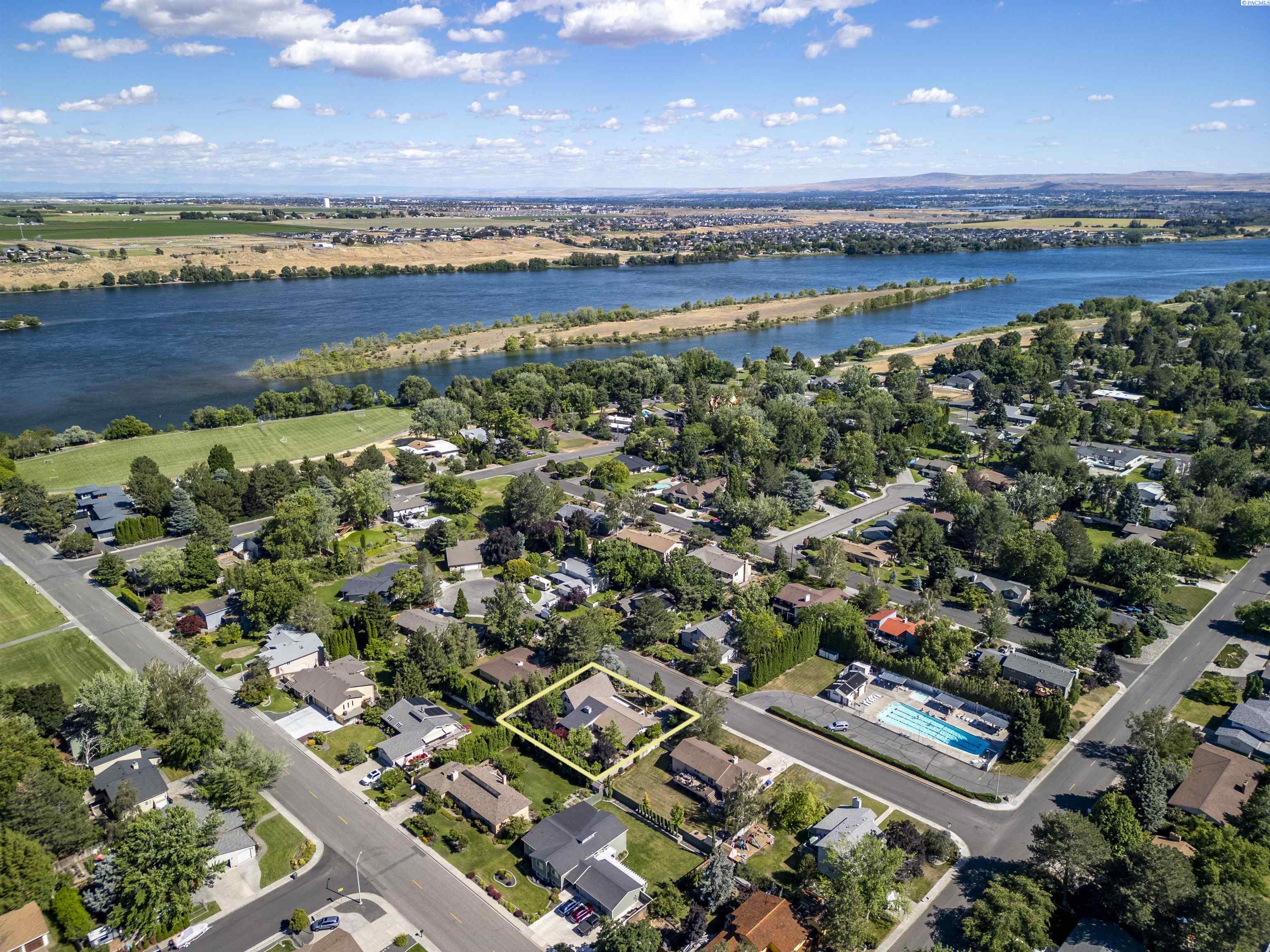 234 Indian Ct, Richland, WA 99354