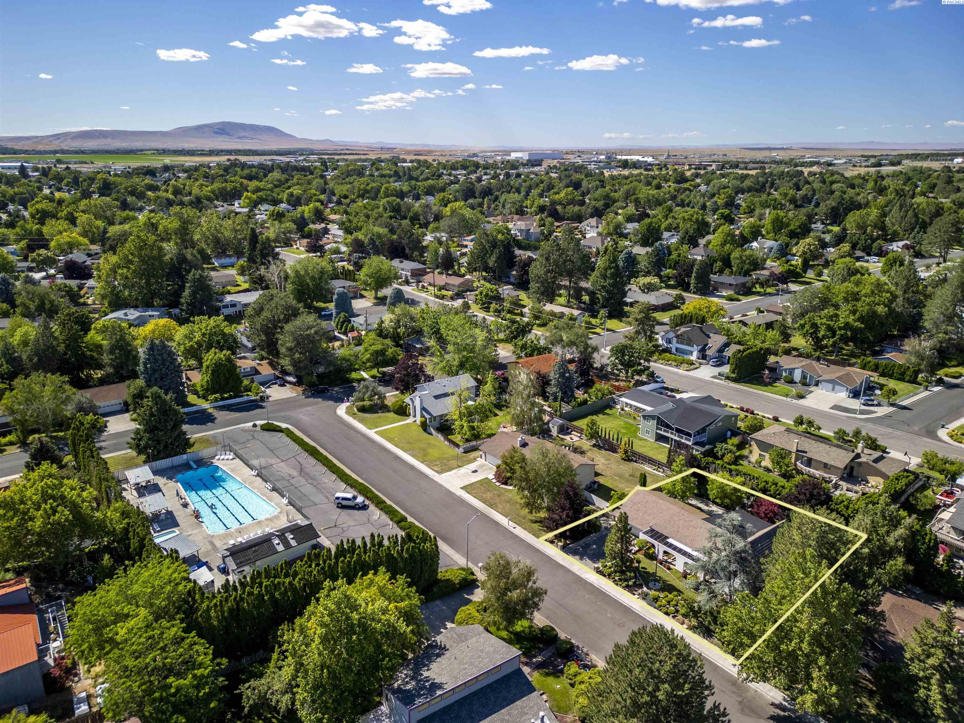 234 Indian Ct, Richland, WA 99354