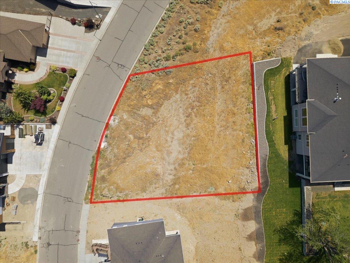 1051 Allenwhite Dr, Richland, WA 99352