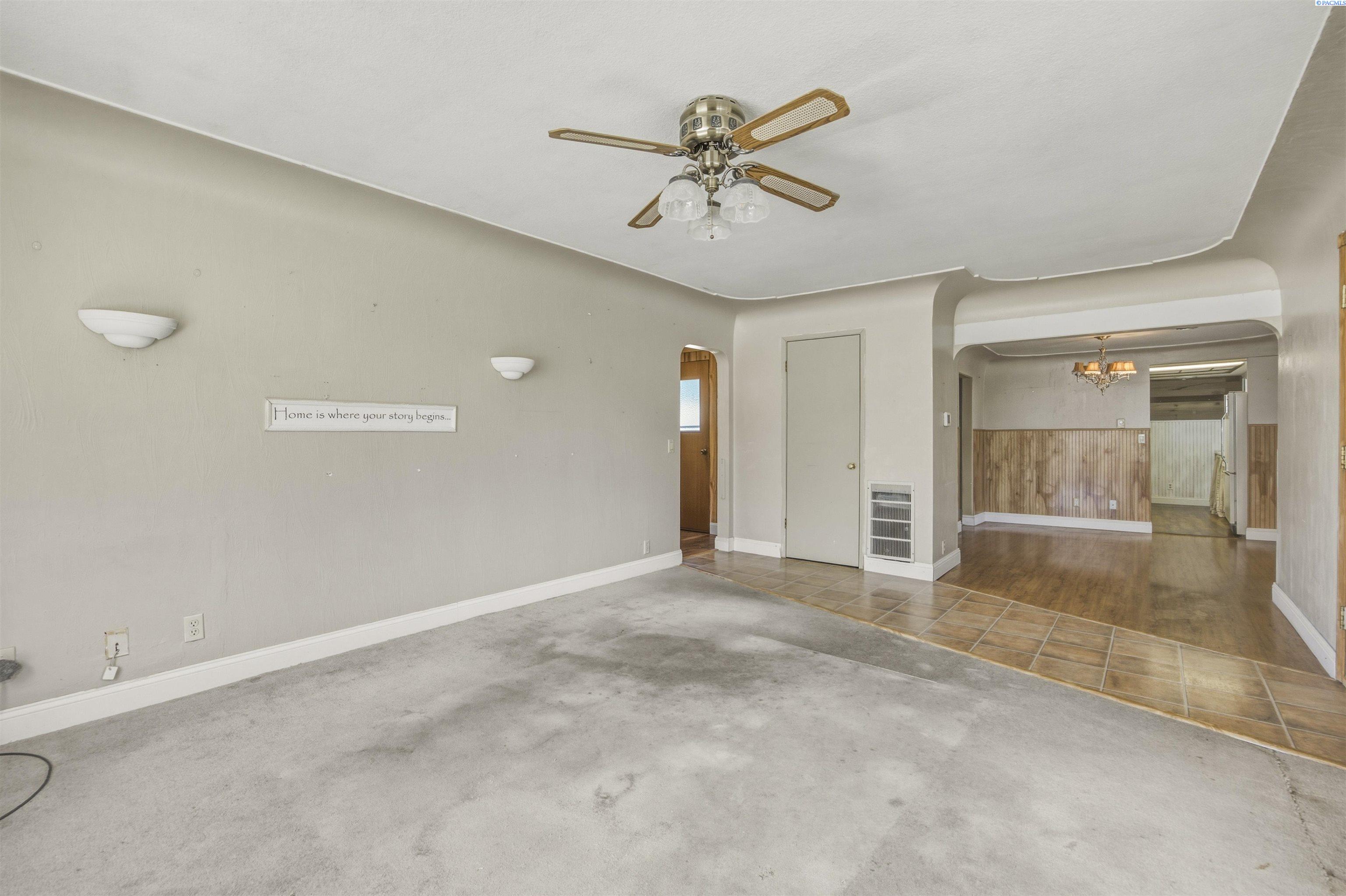 1217 Union St, Kennewick, WA 99336