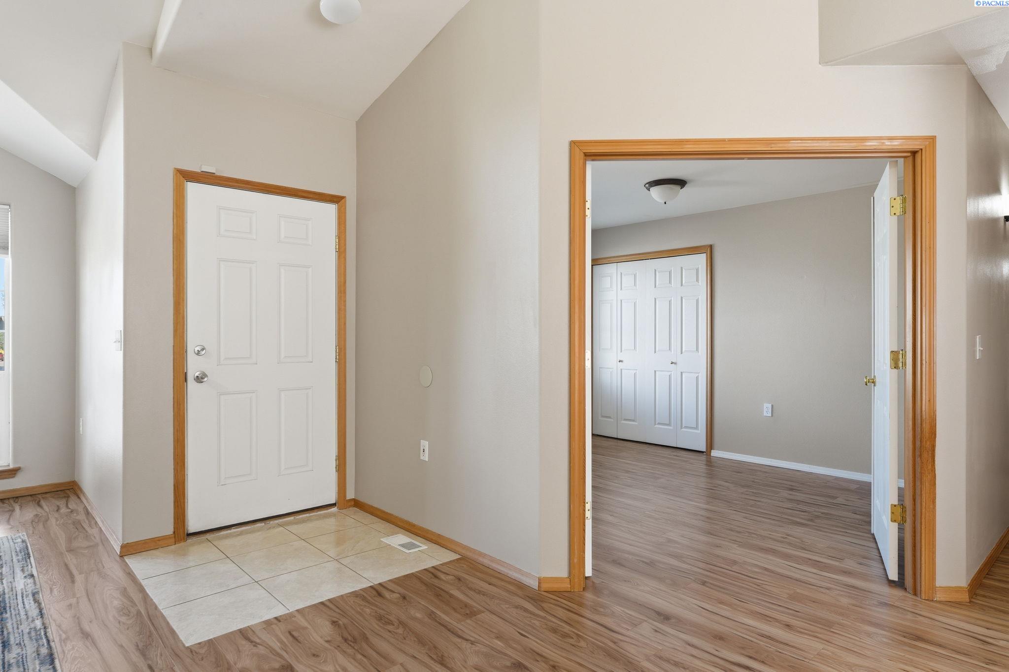 1793 Maui Dr, Richland, WA 99352