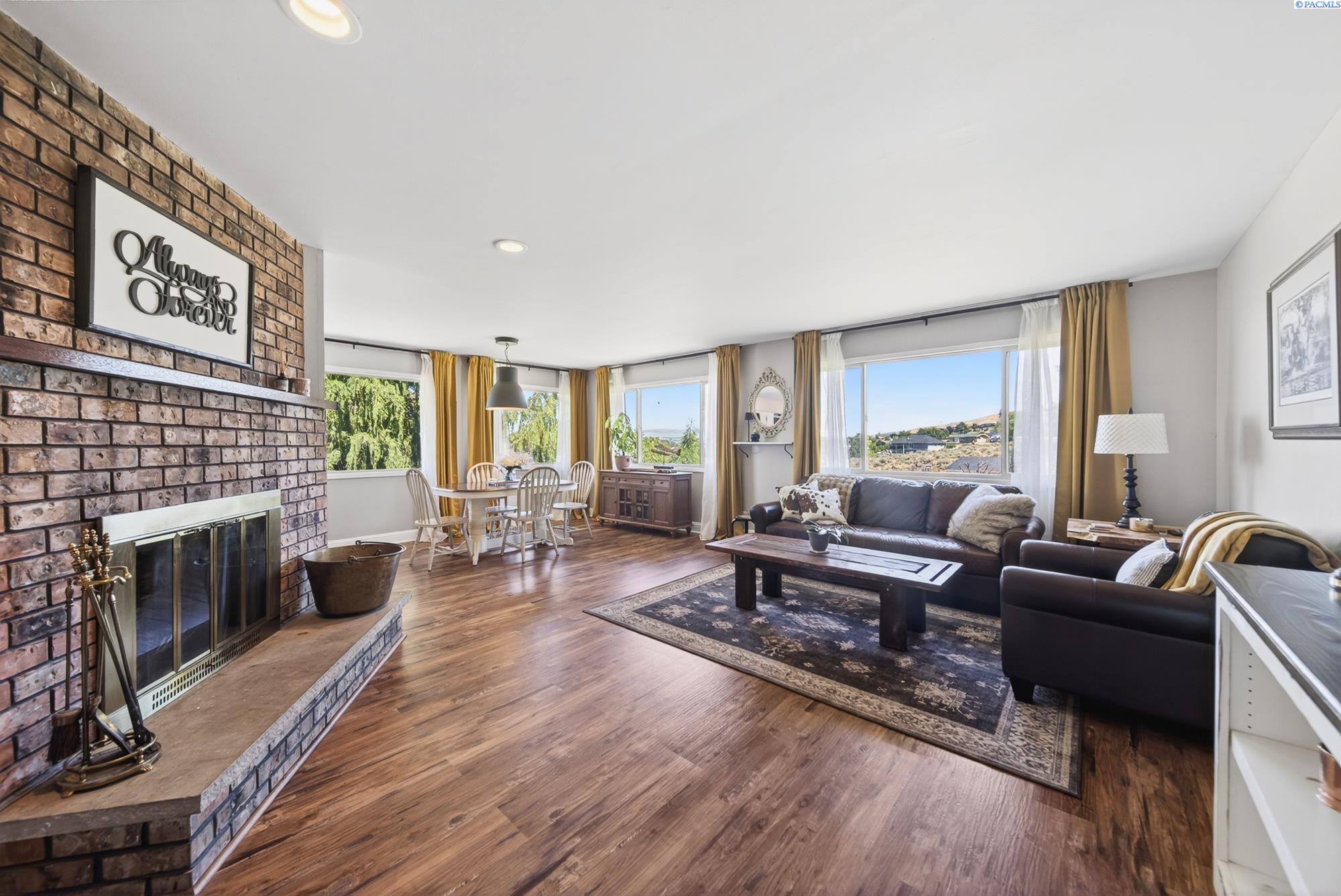 1415 Roza Vi, Prosser, WA 99350