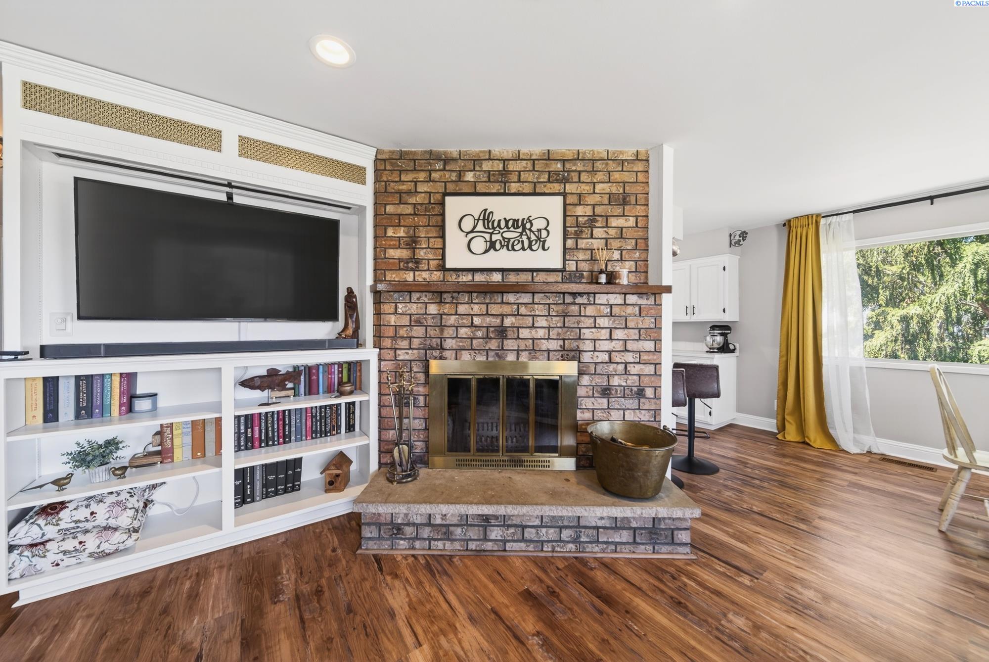 1415 Roza Vi, Prosser, WA 99350