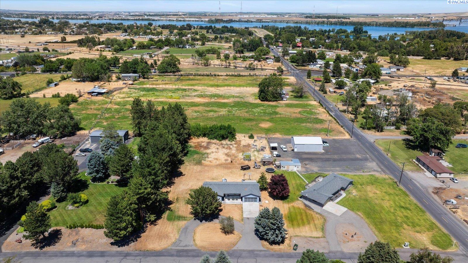 211804 E 193 PR 193 Pr Se, Kennewick, WA 99337