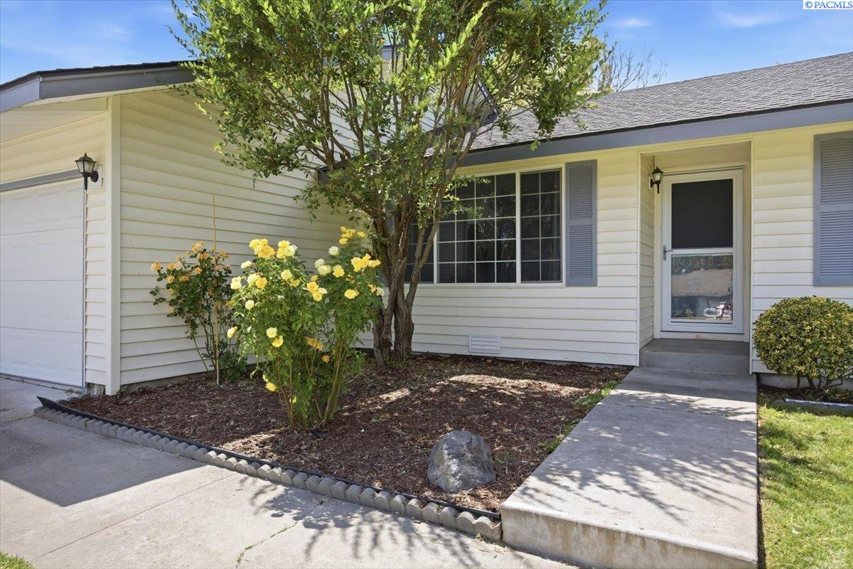1516 Olympia Pl, Kennewick, WA 99337