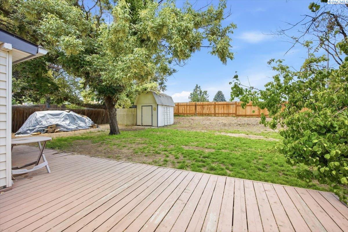 1516 S Olympia Pl, Kennewick, WA 99337