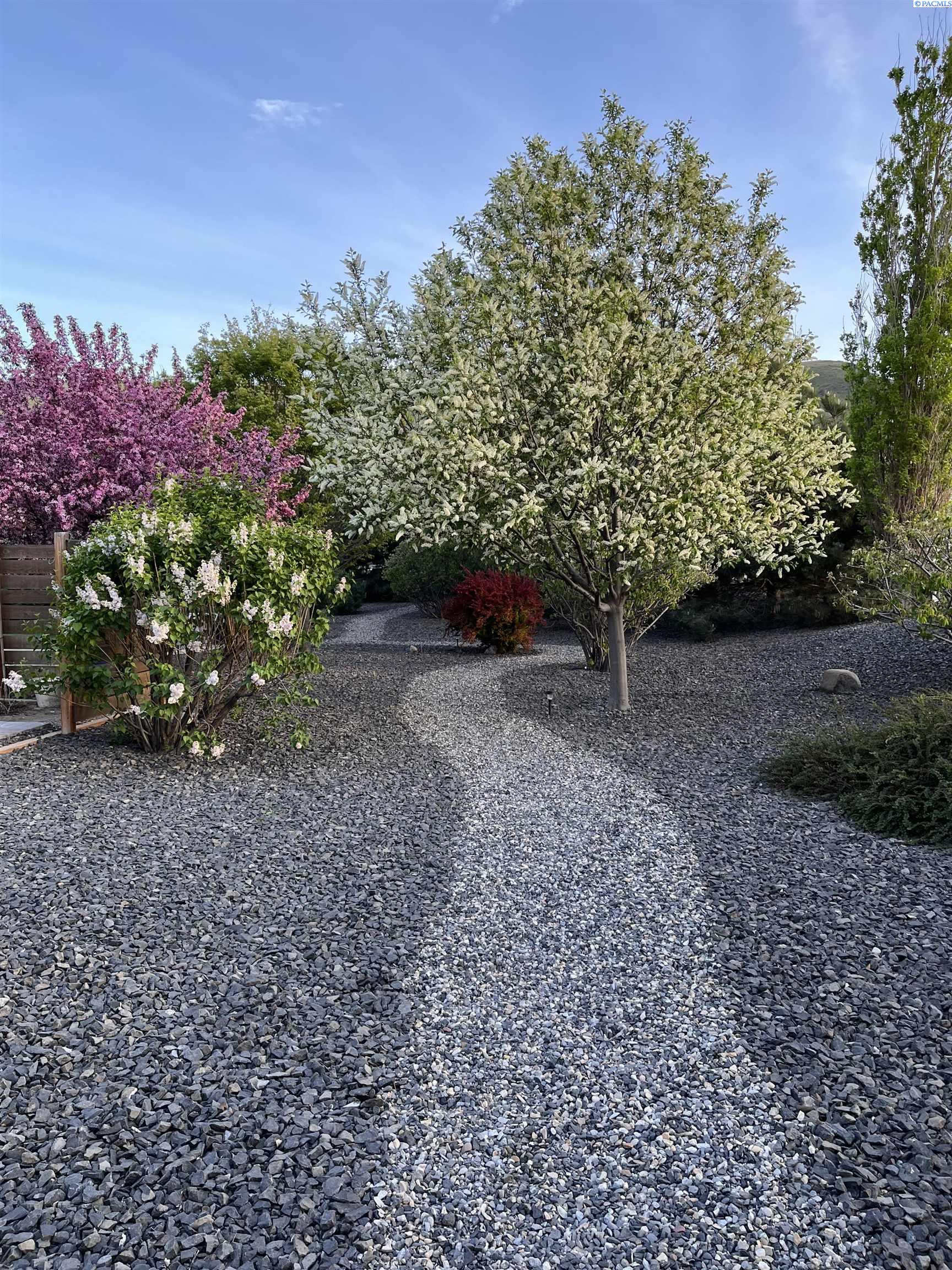 29404 S 944 Prse, Kennewick, WA 99338
