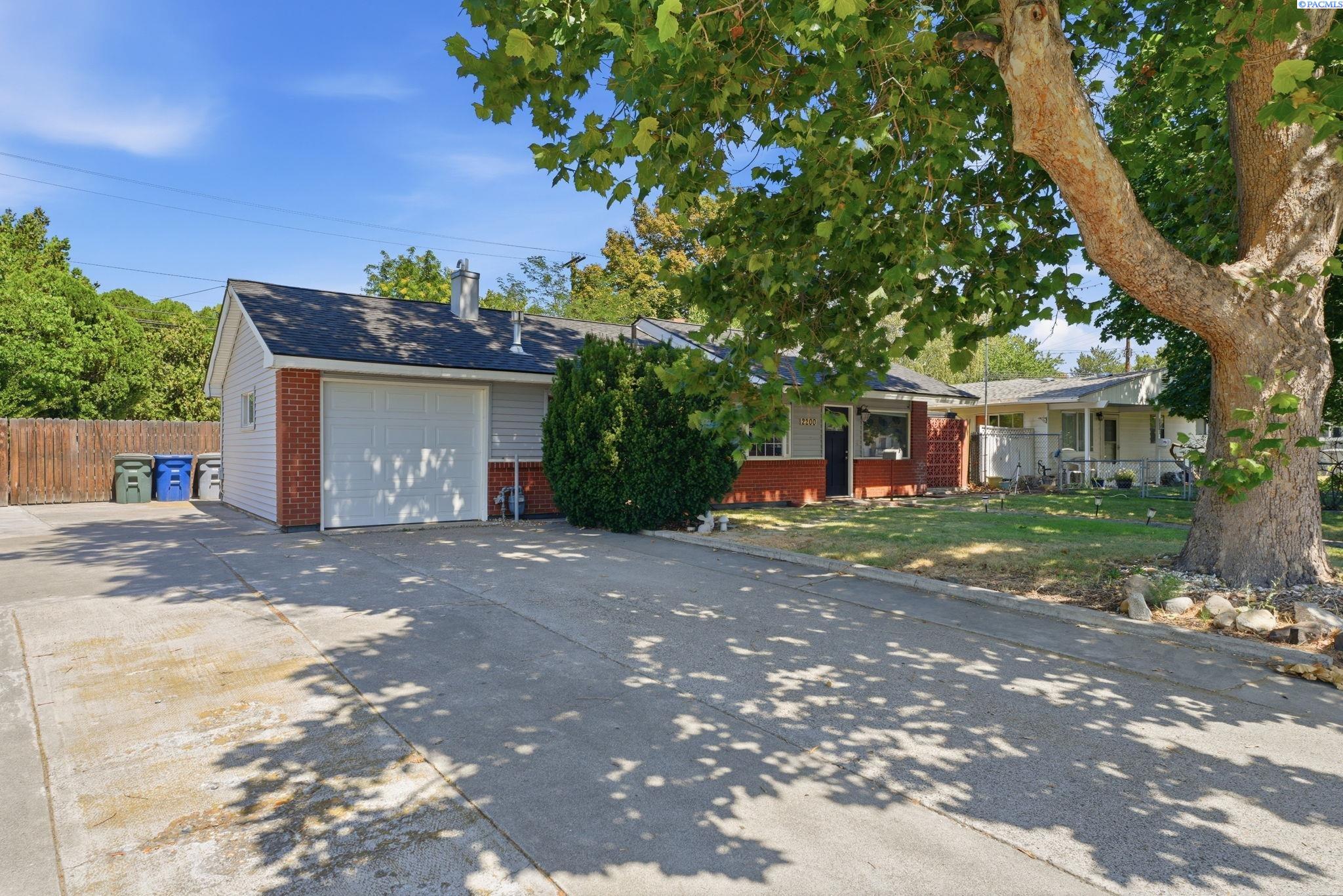 2200 Dover St, Richland, WA 99352