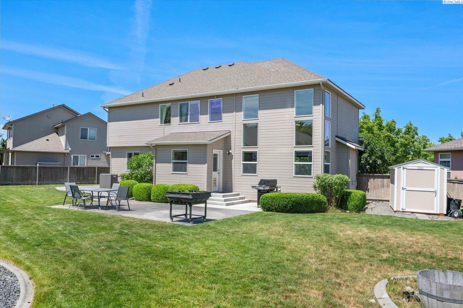 5723 W 12th Ave, Kennewick, WA 99338