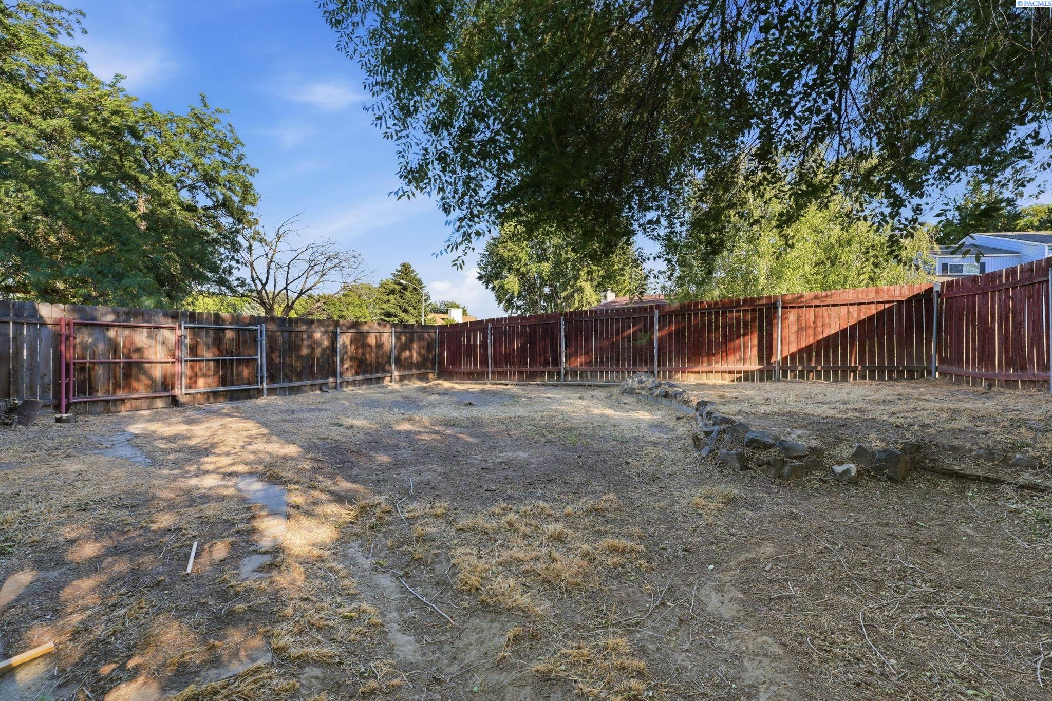 1624 Hartford Pl, Kennewick, WA 99337