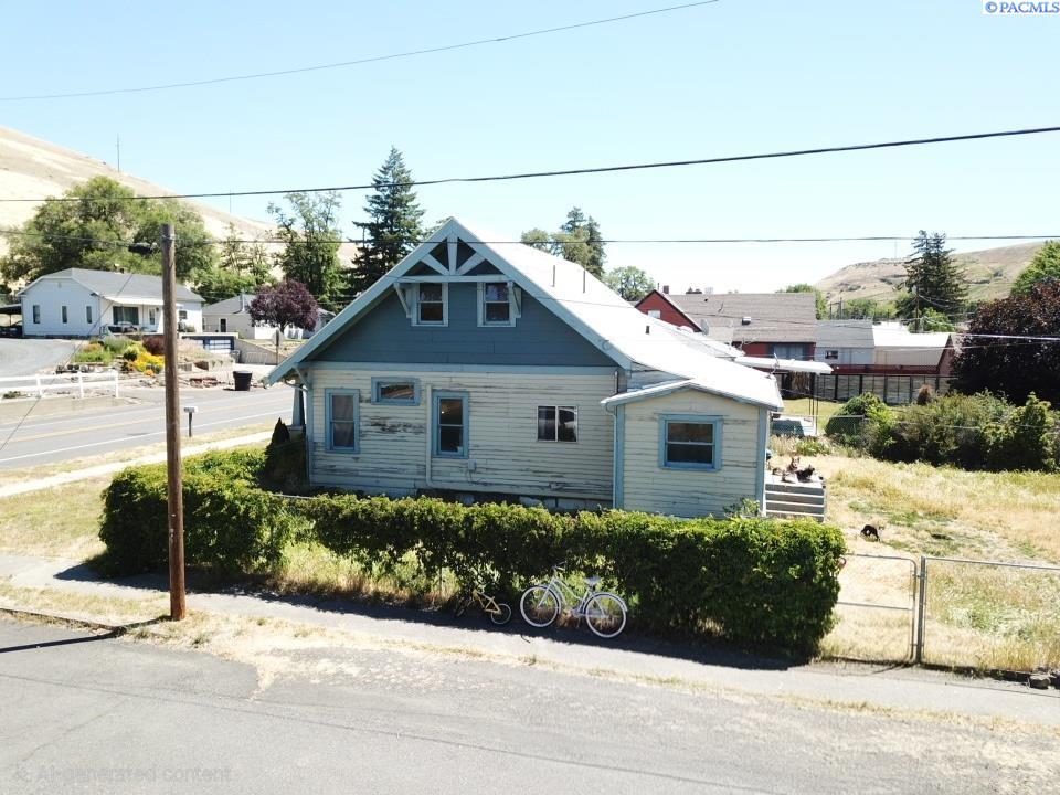 17th image of 1212 Main Street, Pomeroy, WA 99347 | MLS# 293855
