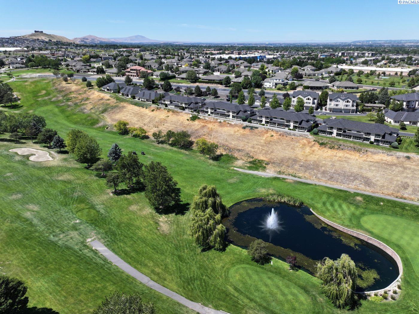 3710 W Canyon Lakes Dr D102 #D102, Kennewick, WA 99337