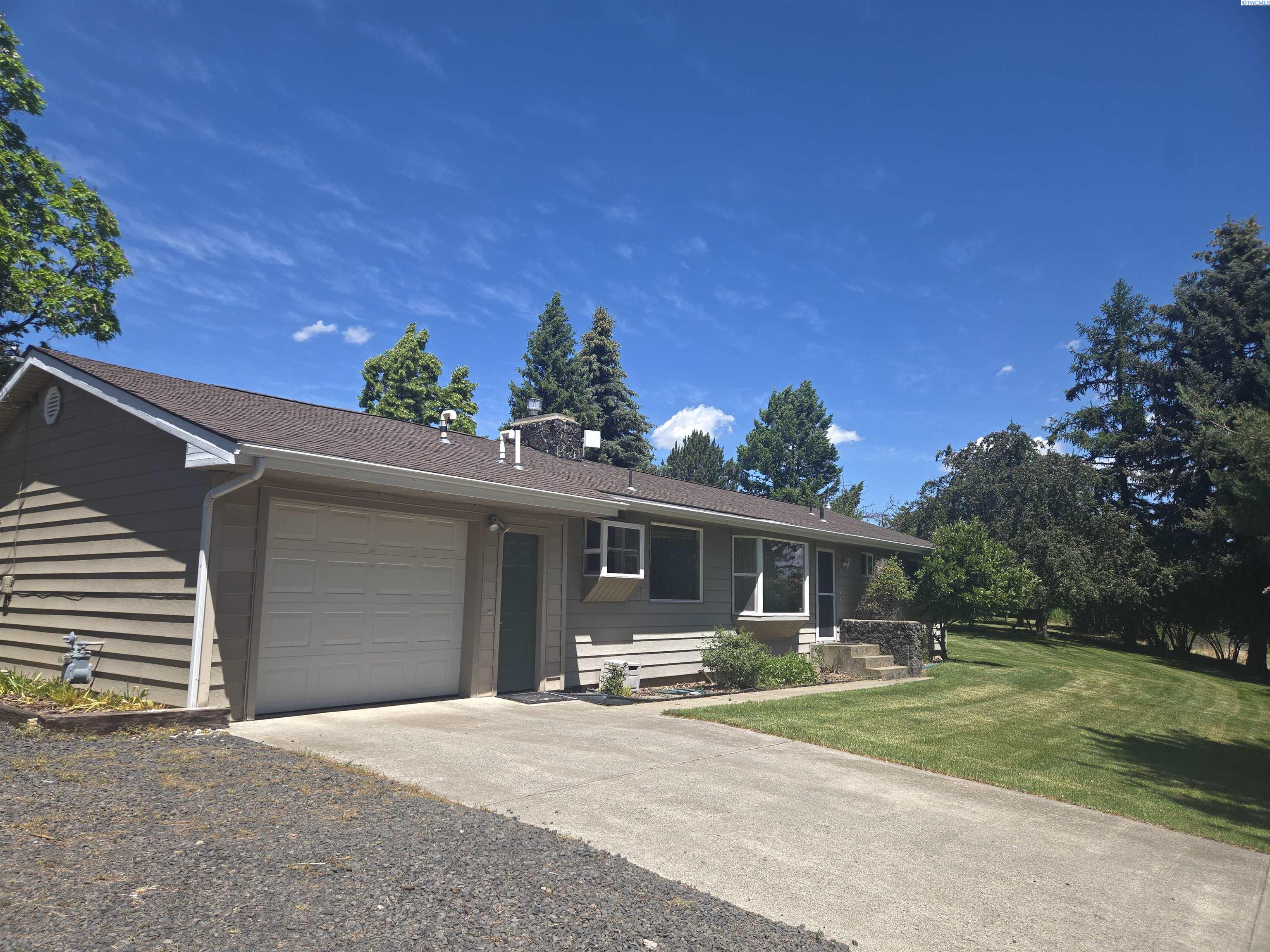 1010 N G St, Palouse WA 99161