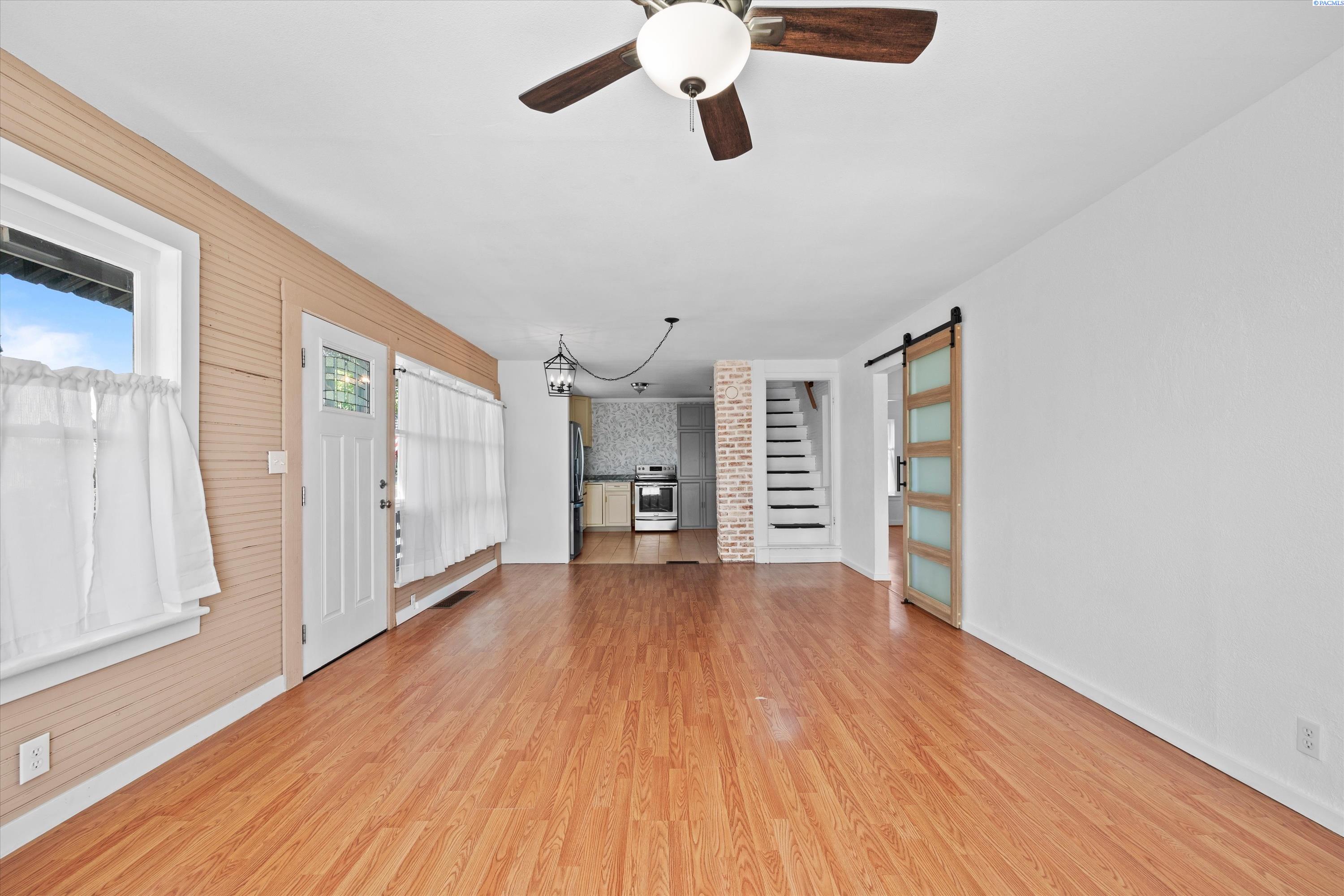 1533 Jay St, Pasco, WA 99301