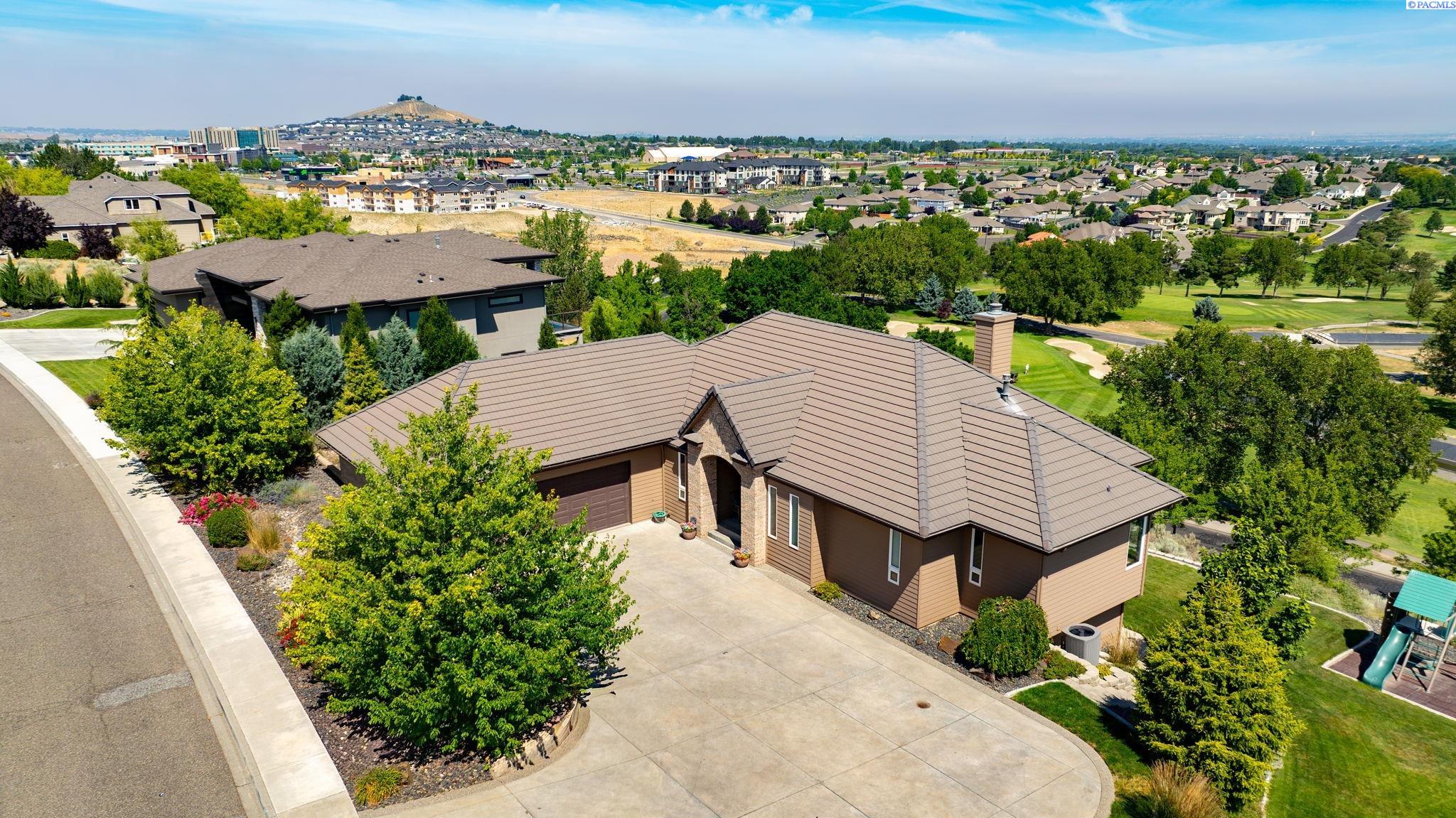 4004 W 42nd Ave, Kennewick, WA 99338