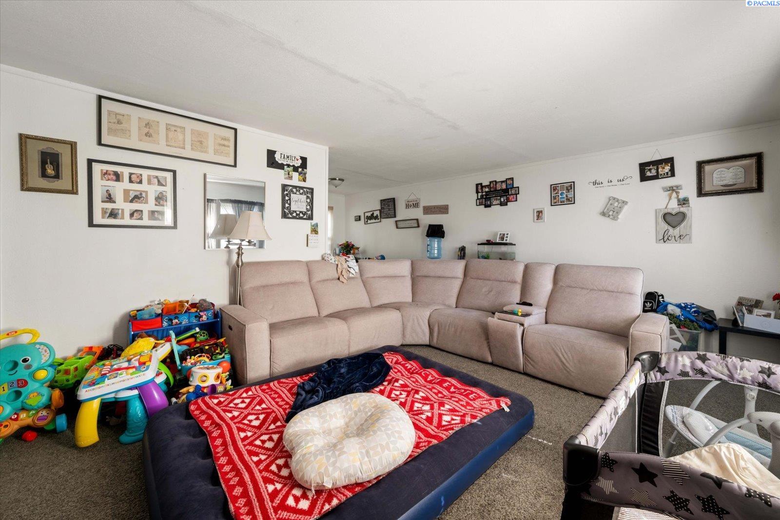 14131415 Mcpherson Ave, Richland, WA 99352