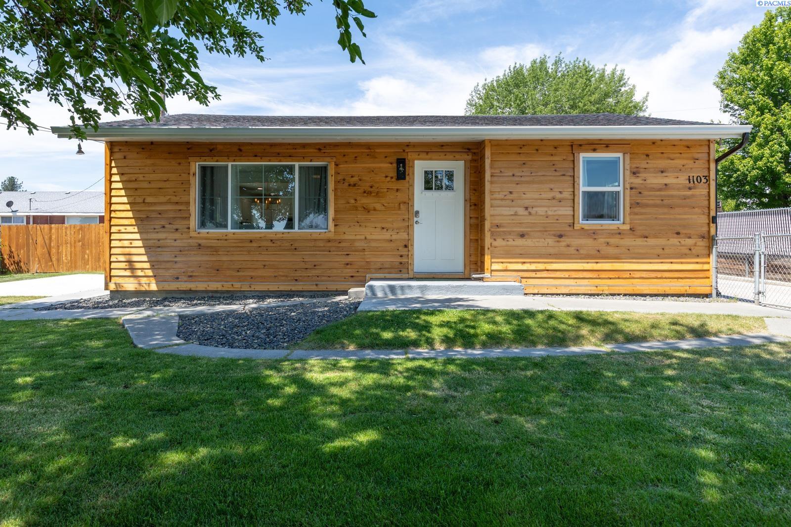 1103 11th St, Benton City, WA 99320