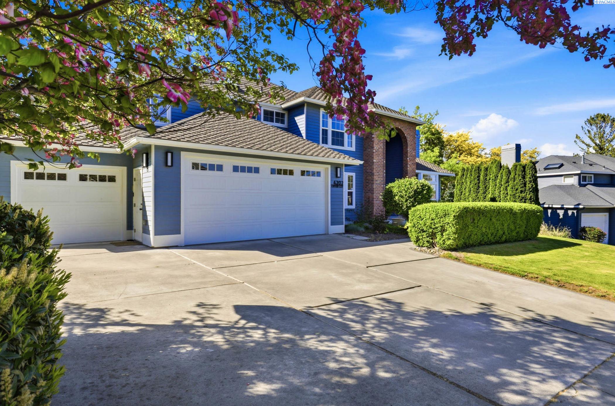 4202 Irby Loop, Kennewick, WA 99337
