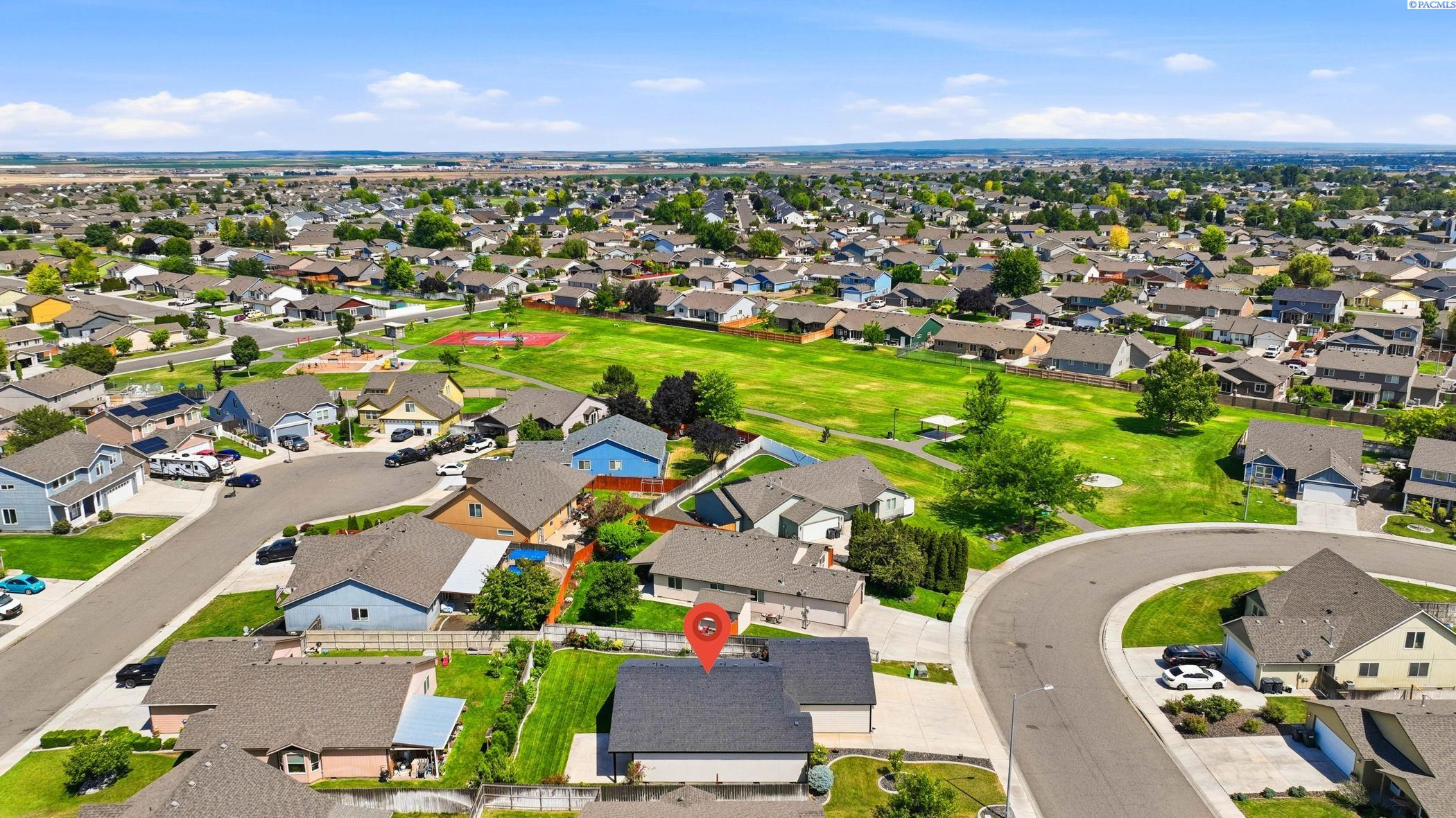 5703 Fillmore Dr, Pasco, WA 99301