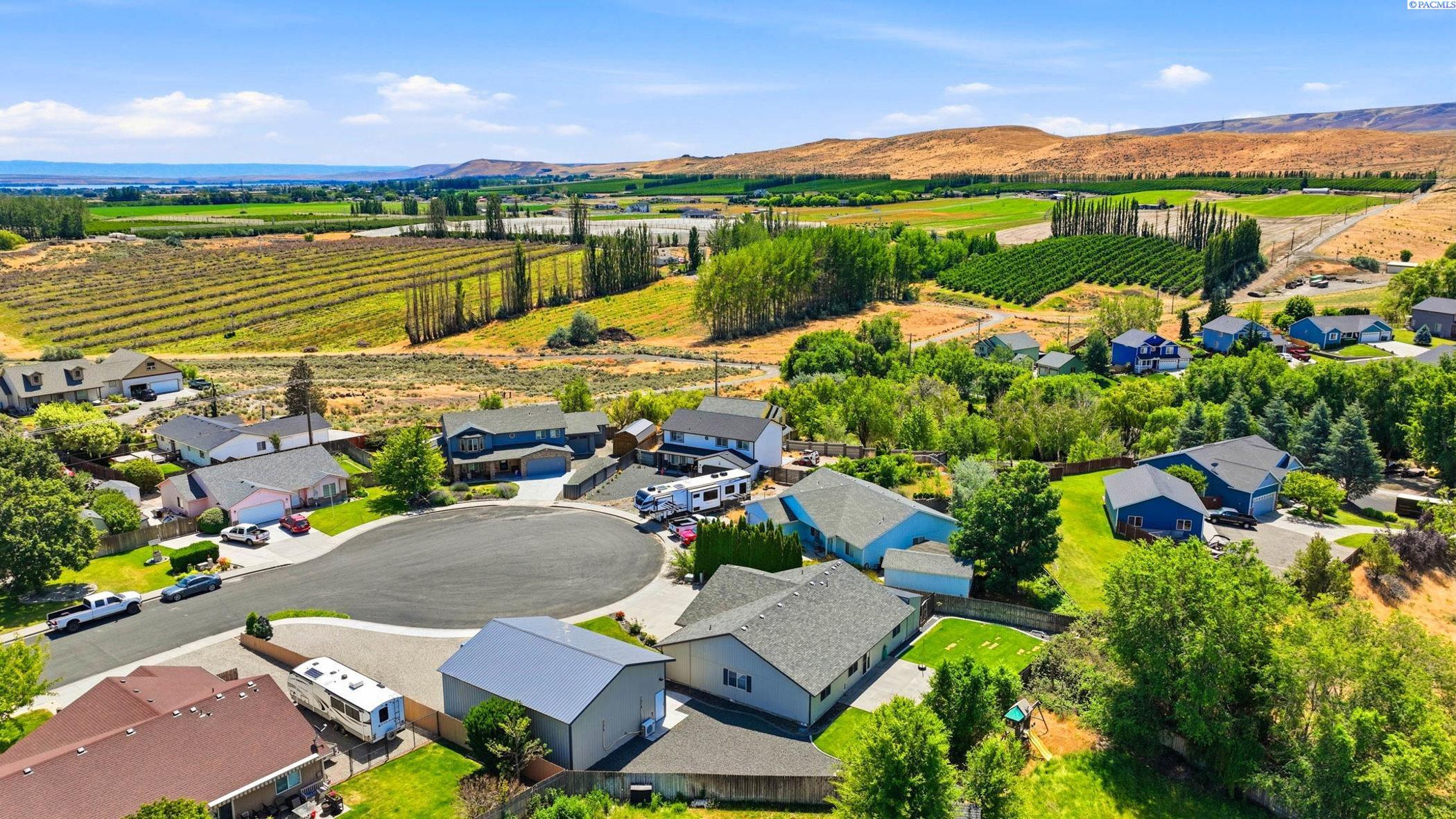 4910 Washington Pl, Kennewick, WA 99337