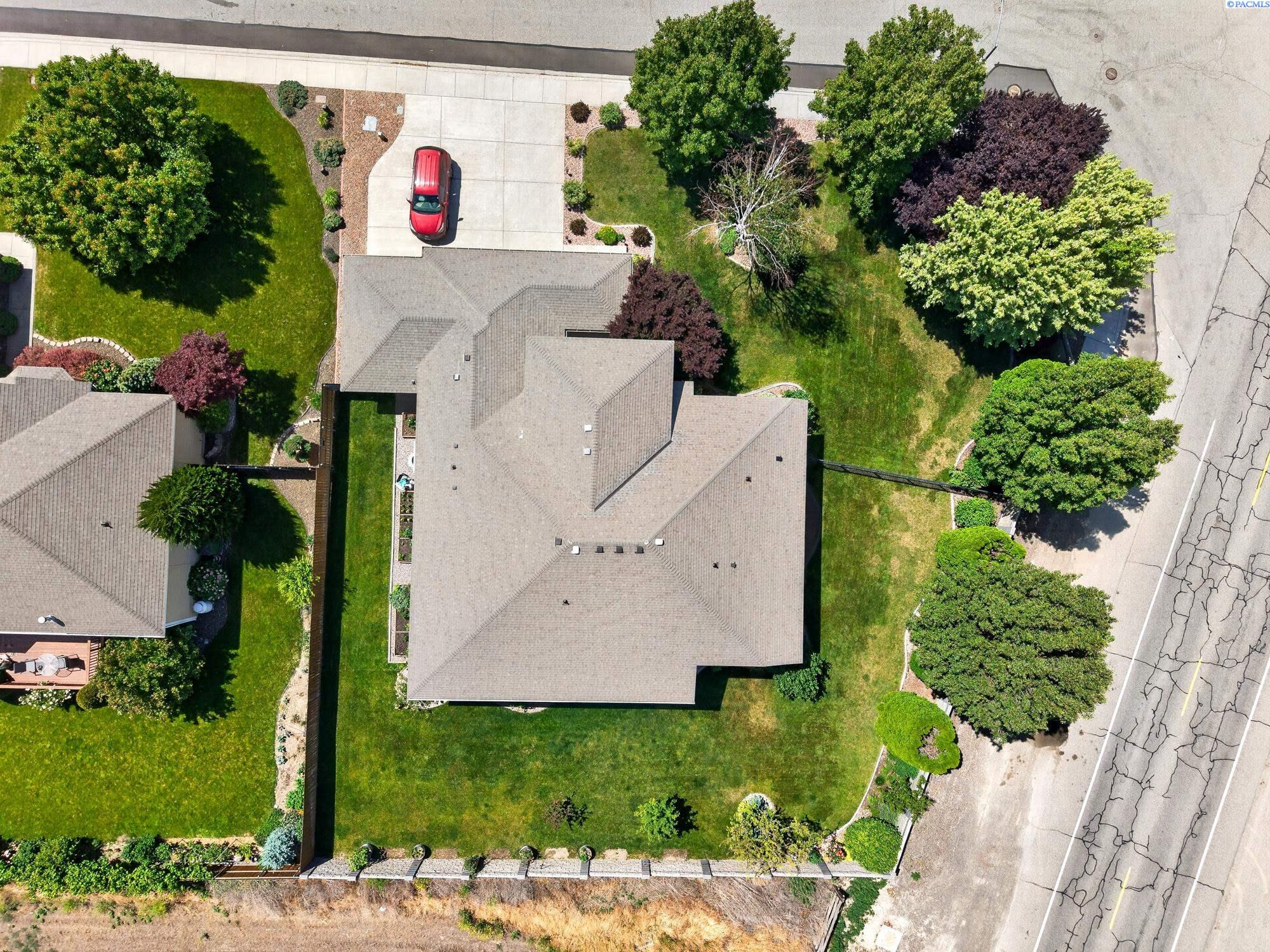4401 Candy Mountain Ave, West Richland, WA 99353