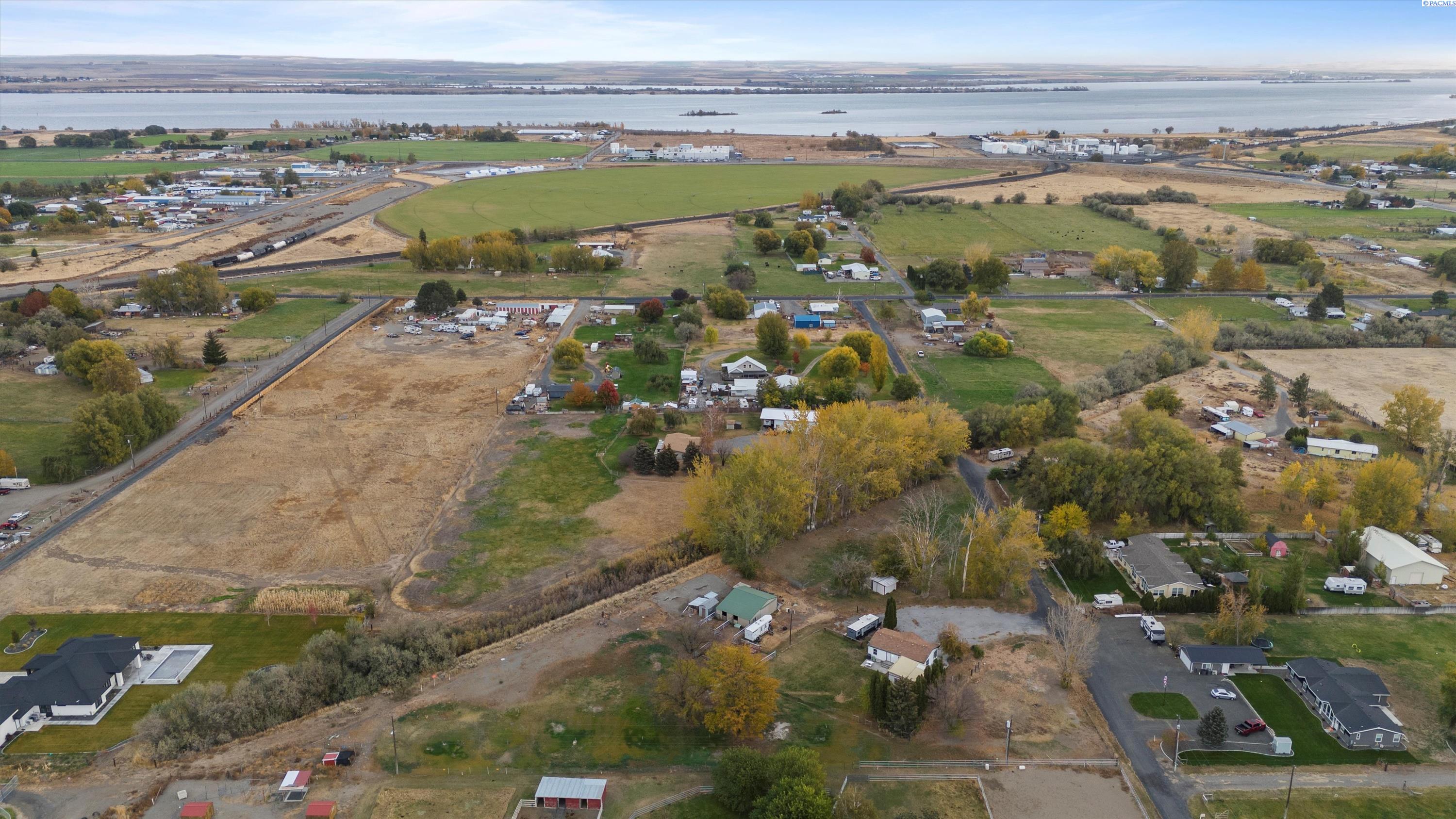 225606 Walter Pr Se, Kennewick, WA 99337