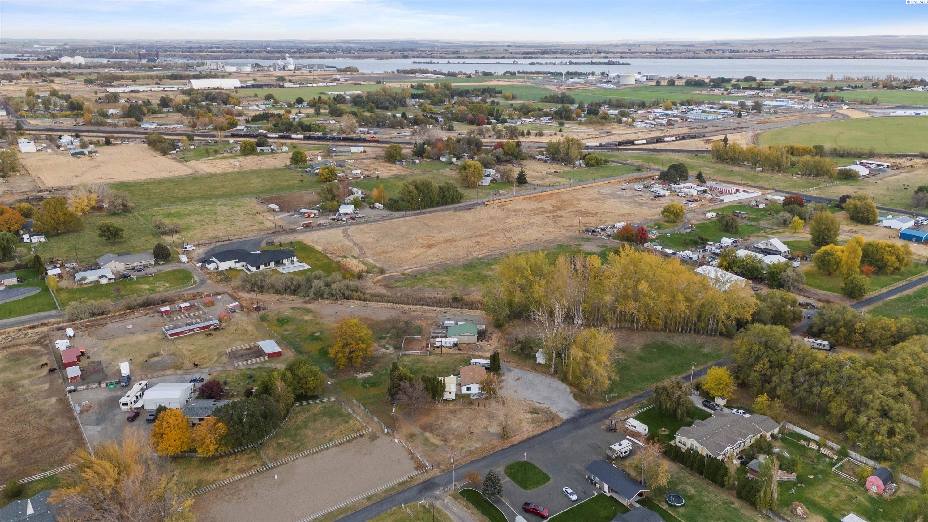 225606 Walter Pr Se, Kennewick, WA 99337